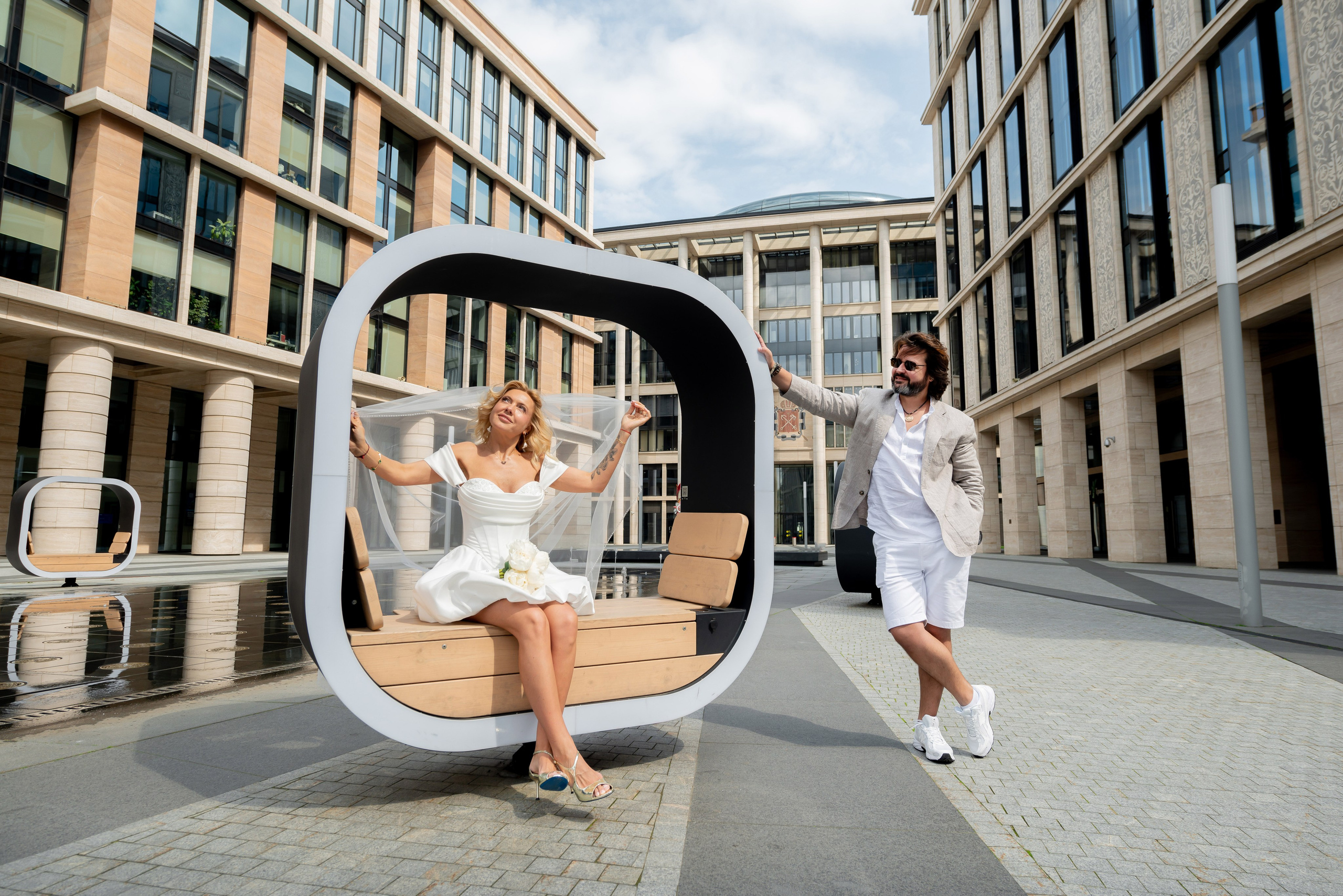 Юлия и Павел (сборы невесты, Невская ратуша, красный Buick, прогулка по рекам на катере). Портретный, семейный и свадебный фотограф в Санкт-Петербурге и в Пушкине Ширяев Денис