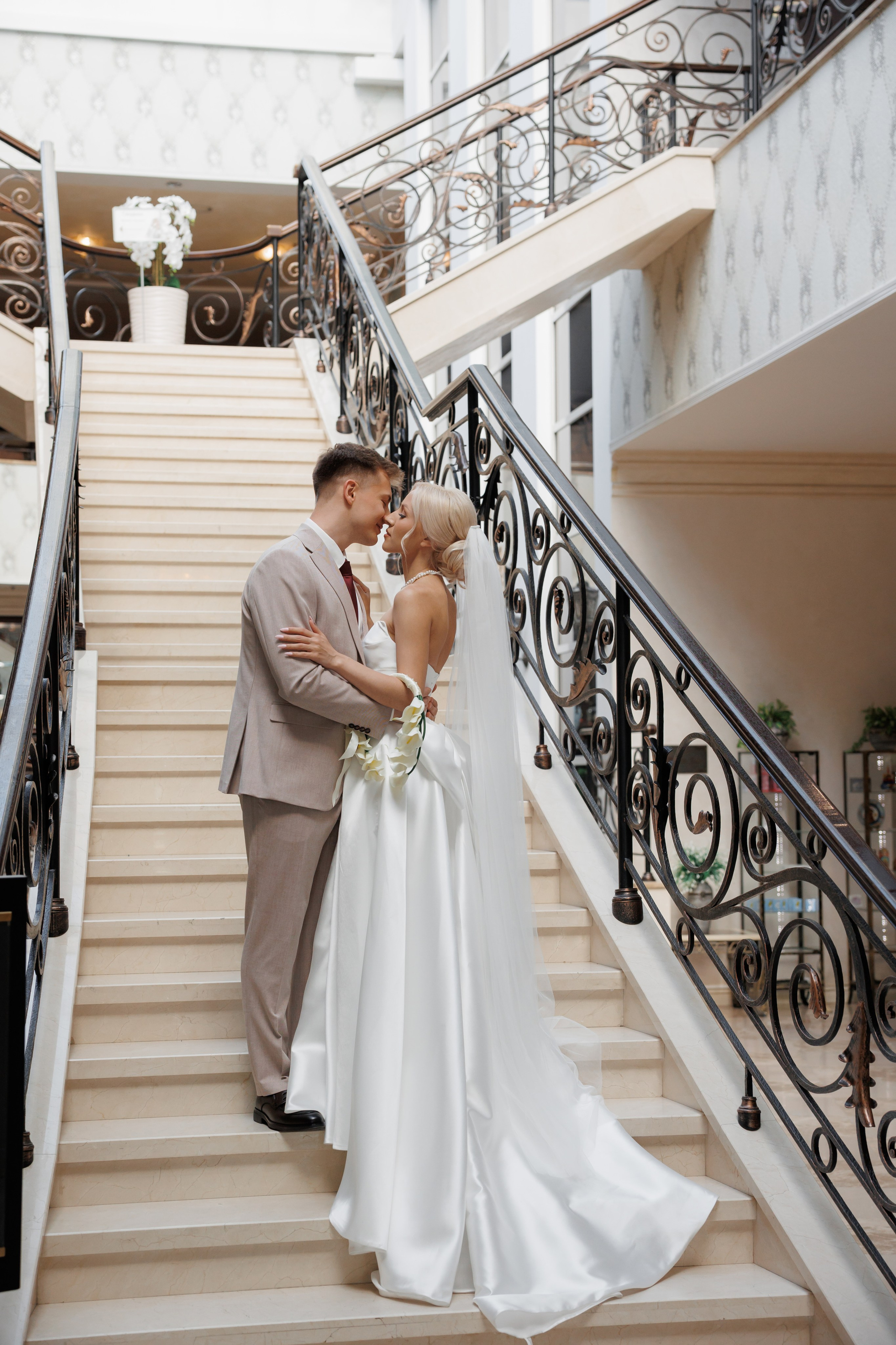 Отель «Милан», Шипиловский ЗАГС, прогулка в парке Царицыно. Свадебный и репортажный фотограф (Москва, Королев и другие)