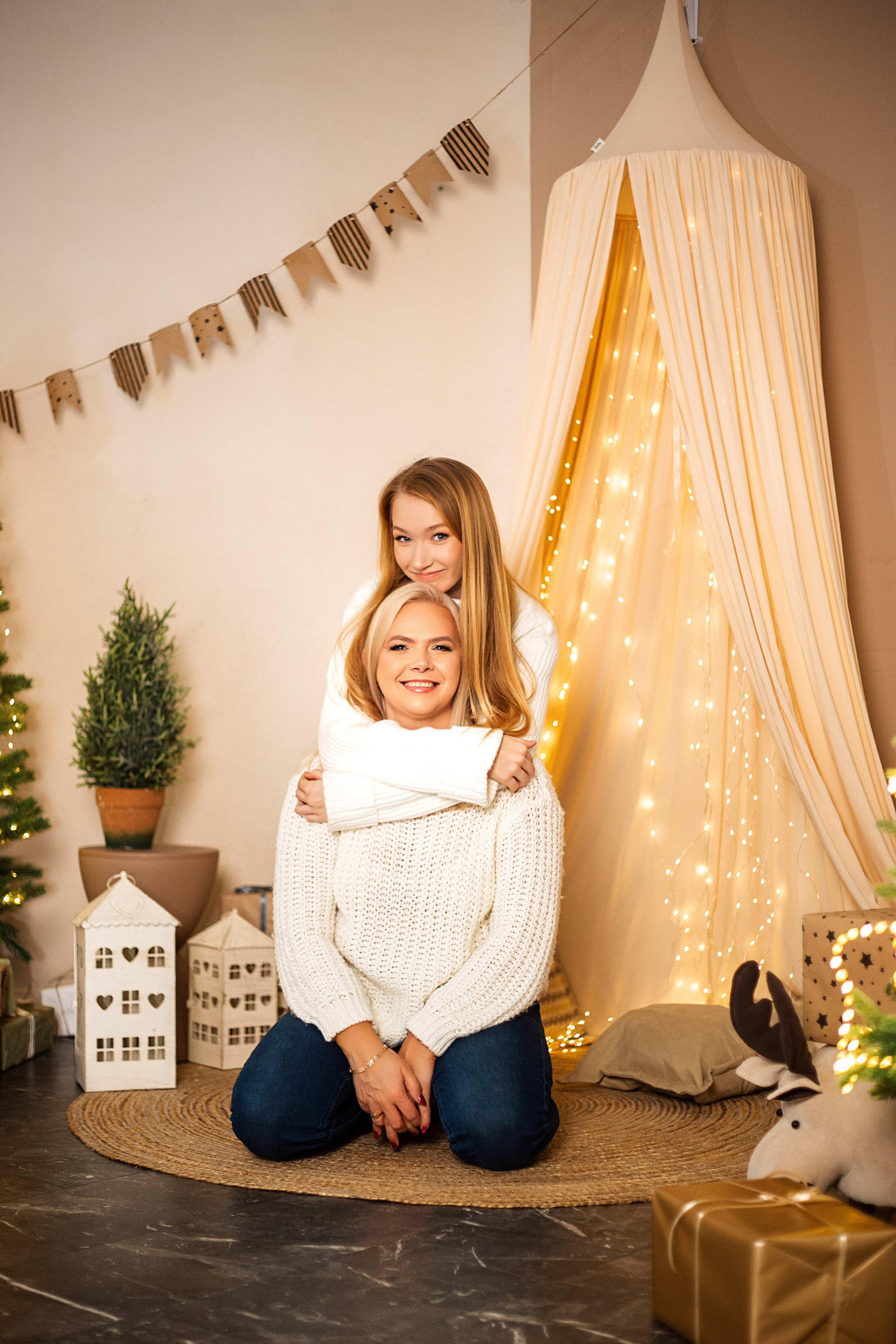 Мама и дочка. Https://malovafoto.ru