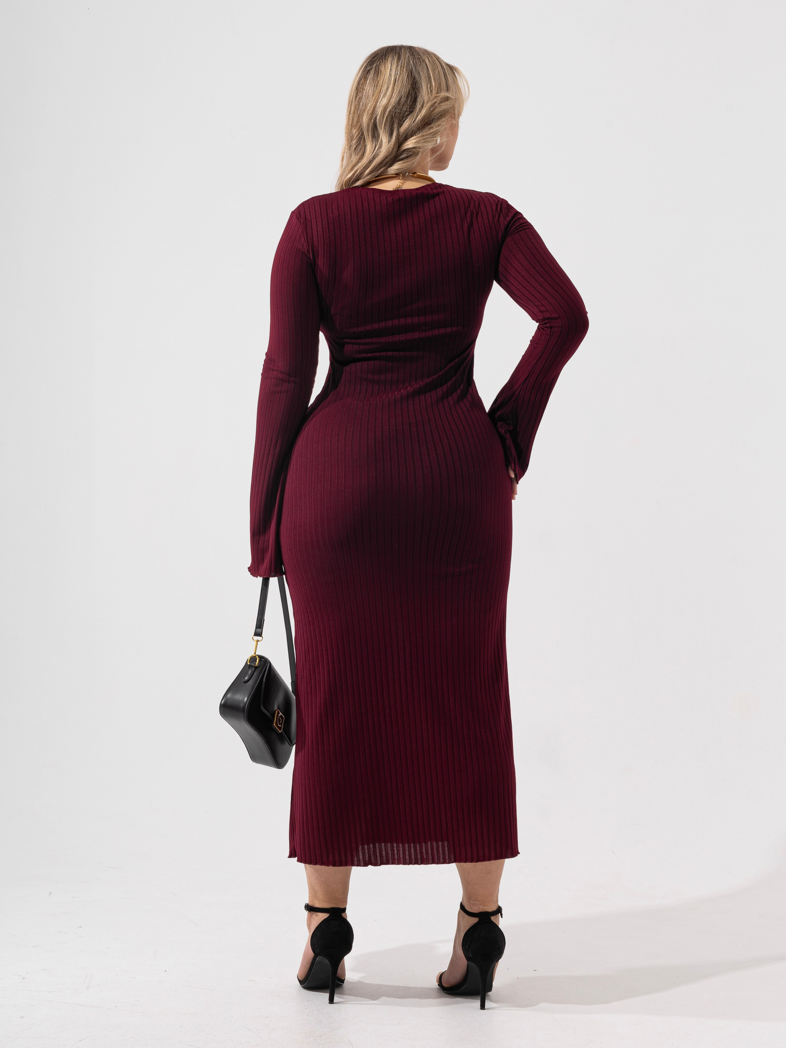 Настя. Фото для маркетплейсов в самых сочных локациях города Сочи