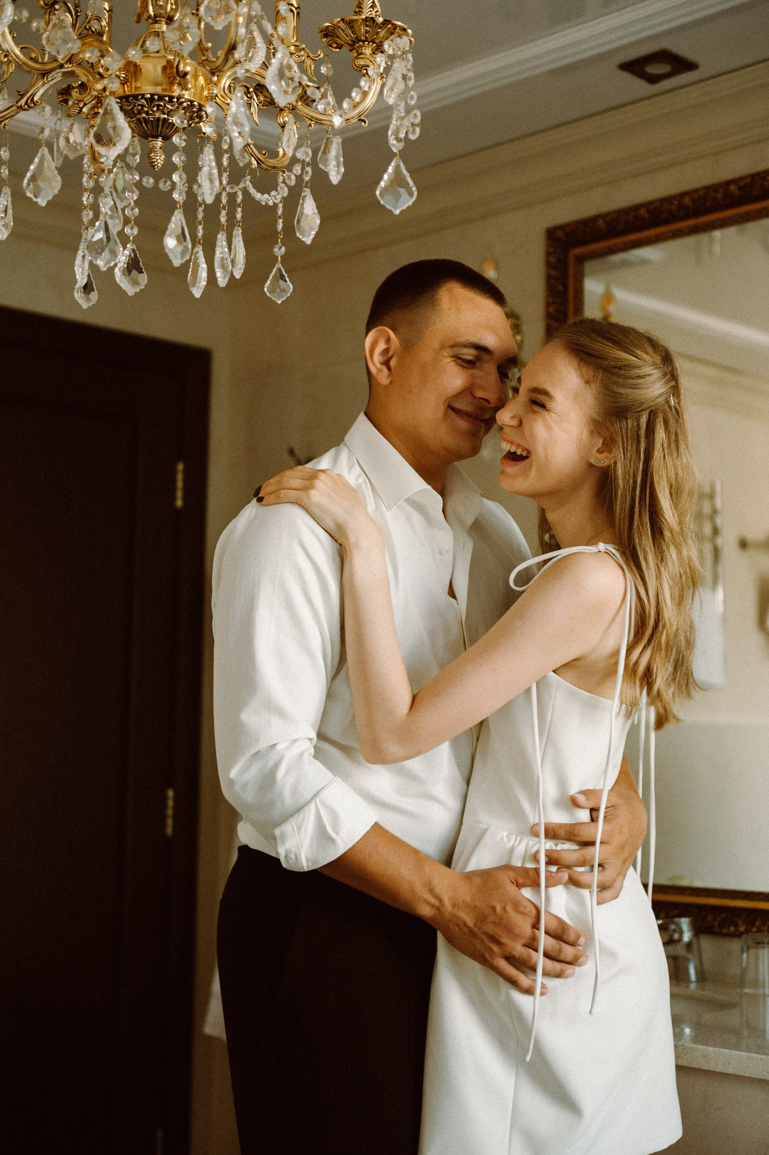 Свадебные фотографии. Фотограф в Барнауле Дарья Бутурлакина. Люби.Цени.Касайся