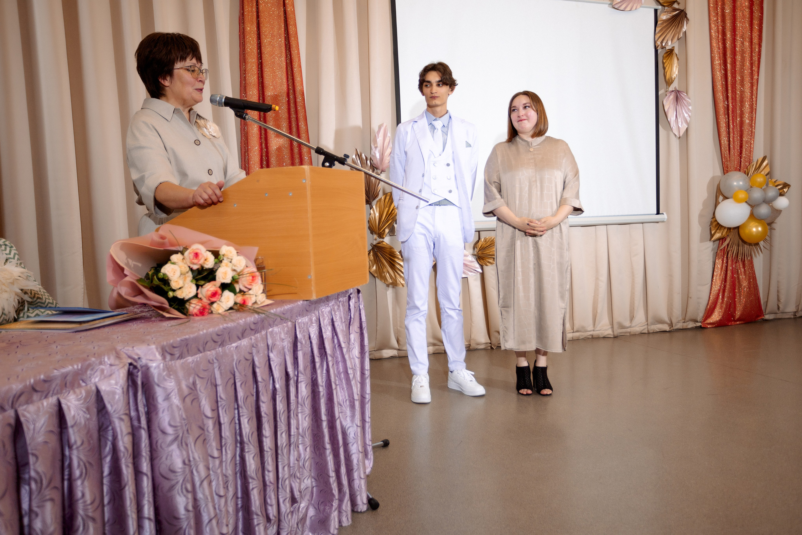ВРУЧЕНИЕ АТТЕСТАТОВ: Пример. Все фото. Профессиональный фотограф в Ижевске Леша Петров