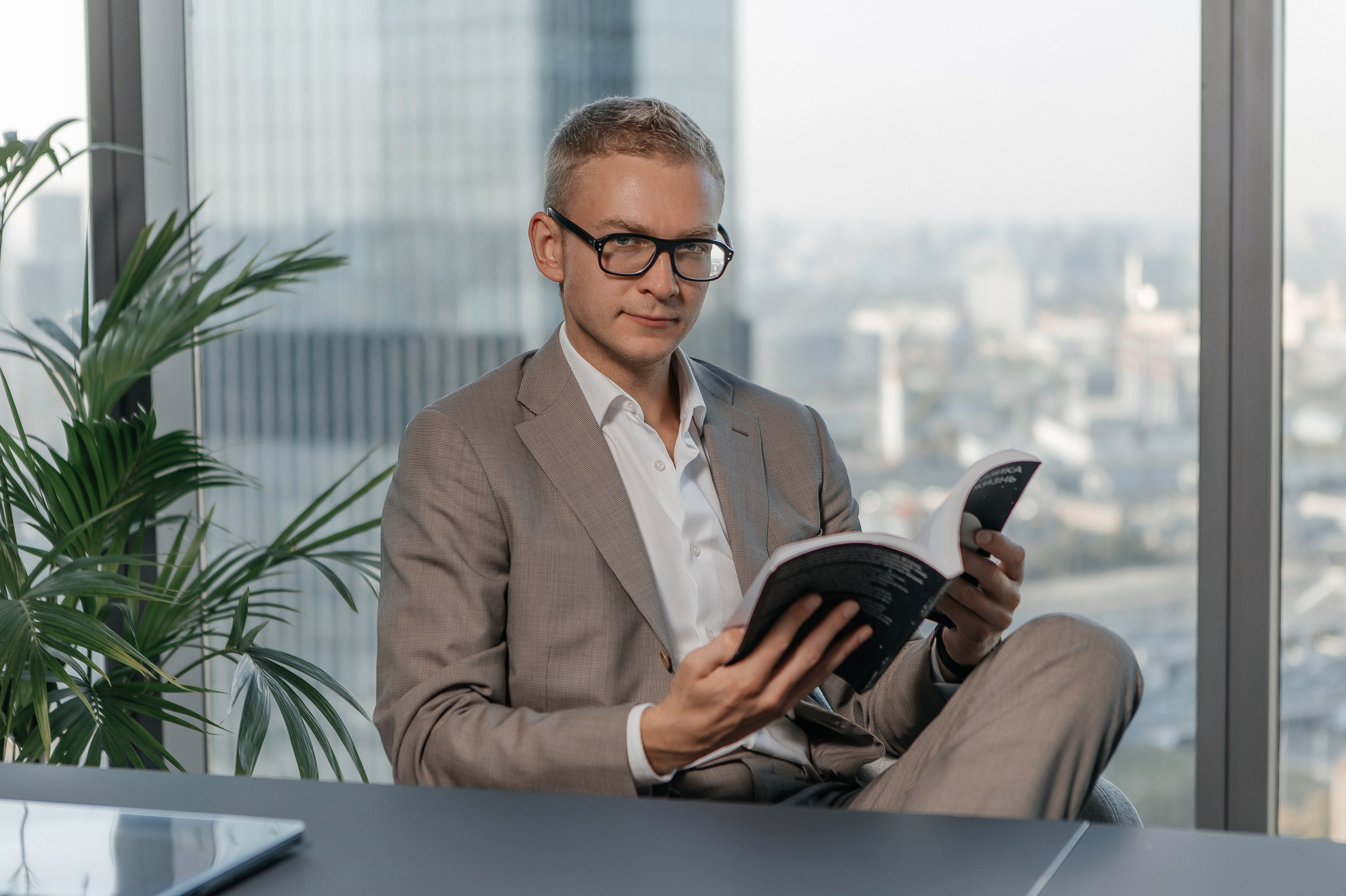 Moscow City бизнес портрет. Фотограф в Москве Дмитрий Жарков