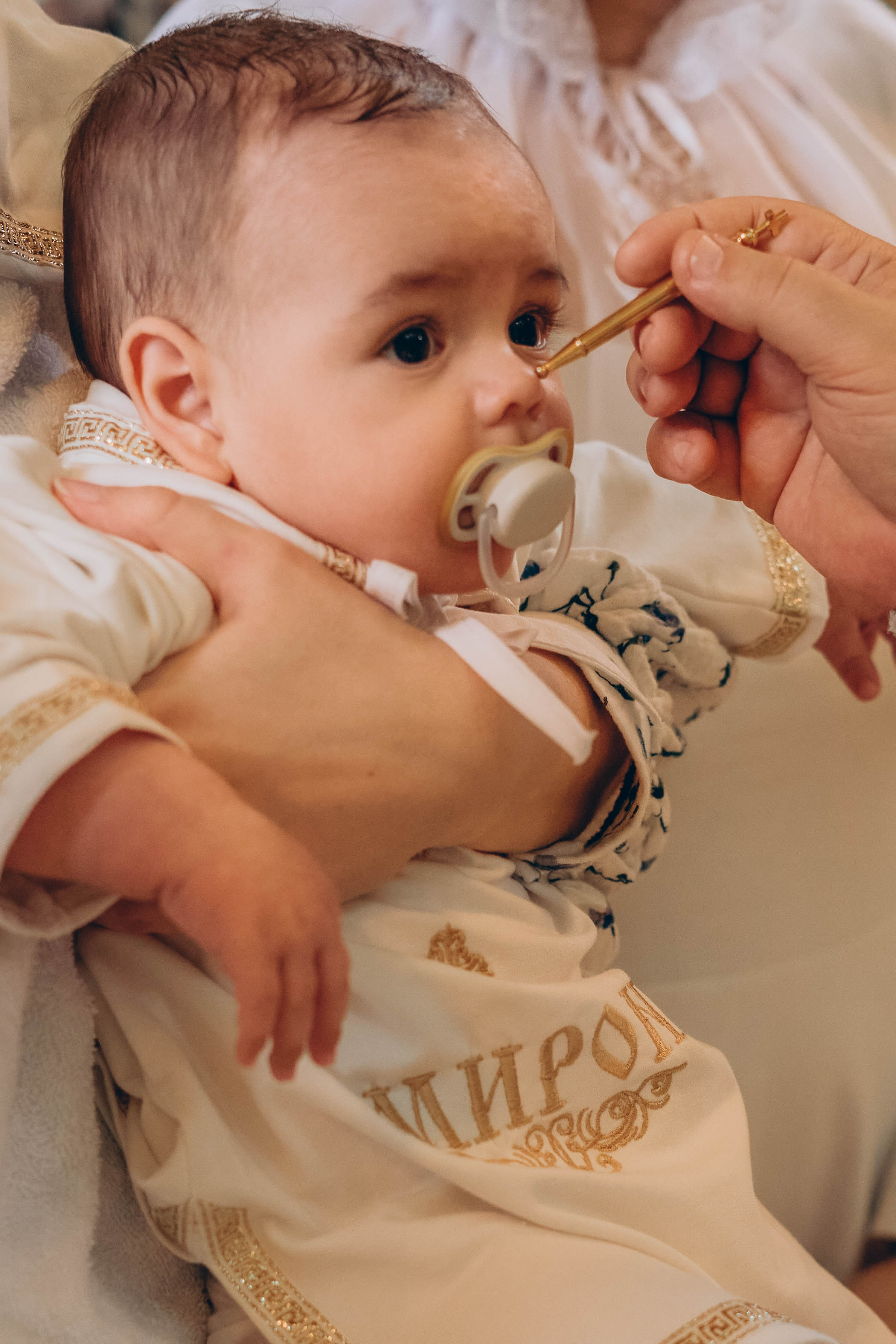 Таинство крещения Мирона