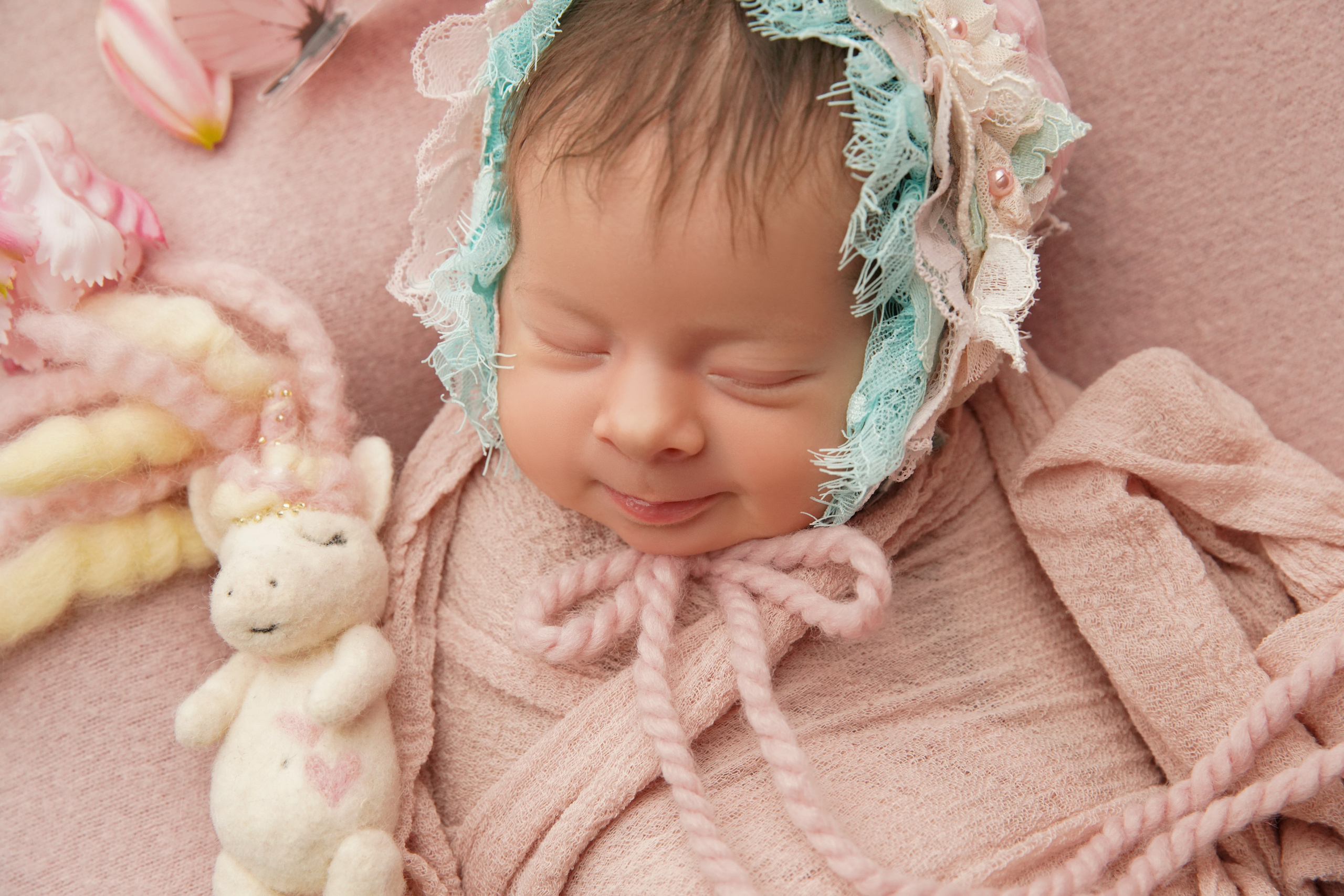 Девочки. Фотограф новорожденных. Семейный и детский фотограф в городе Сургуте