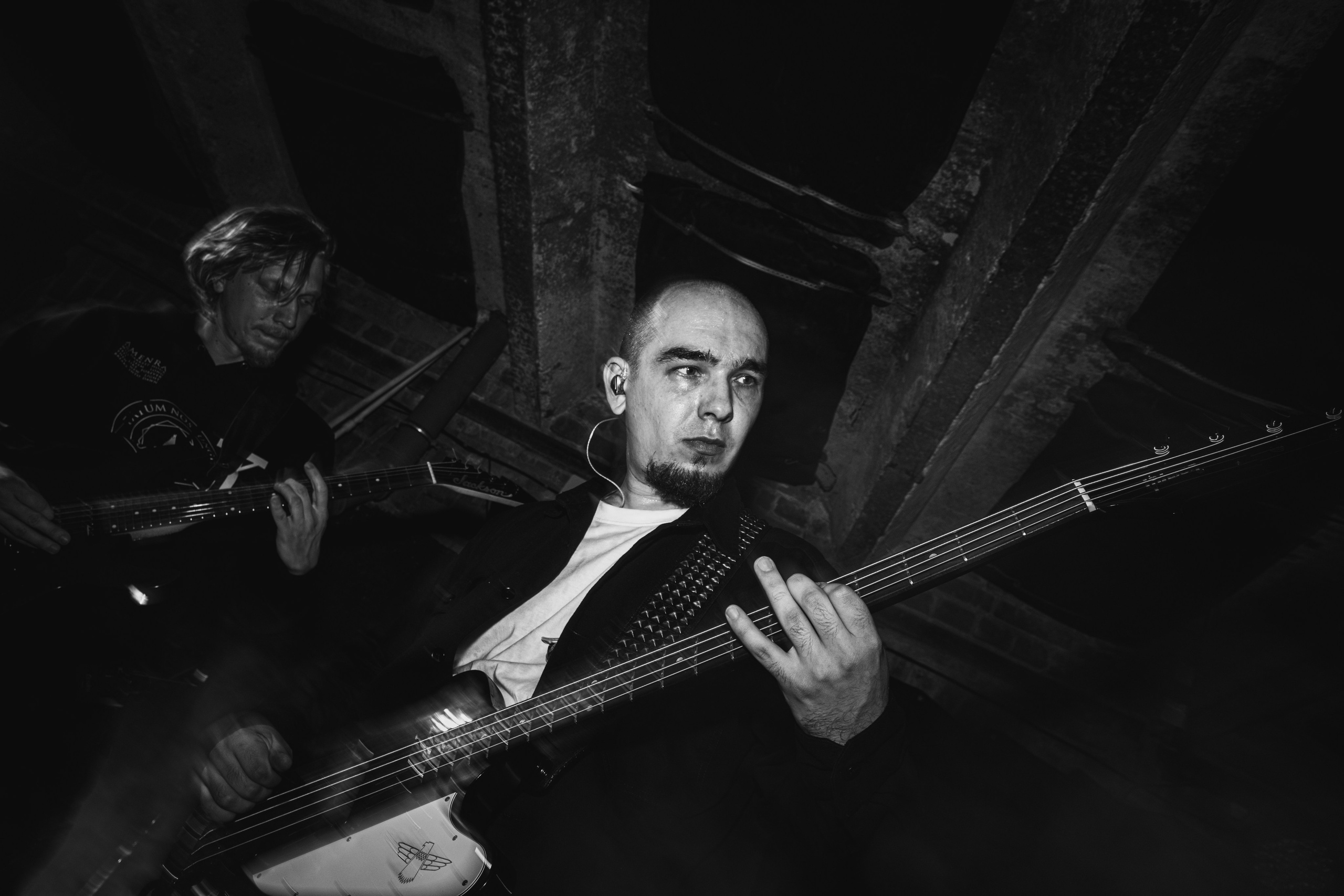 Laugar & Шумы Штормовых Широт & Пожары На Дальнем Севере 11.10.2025. Репортажный фотограф в Москве Legiodot