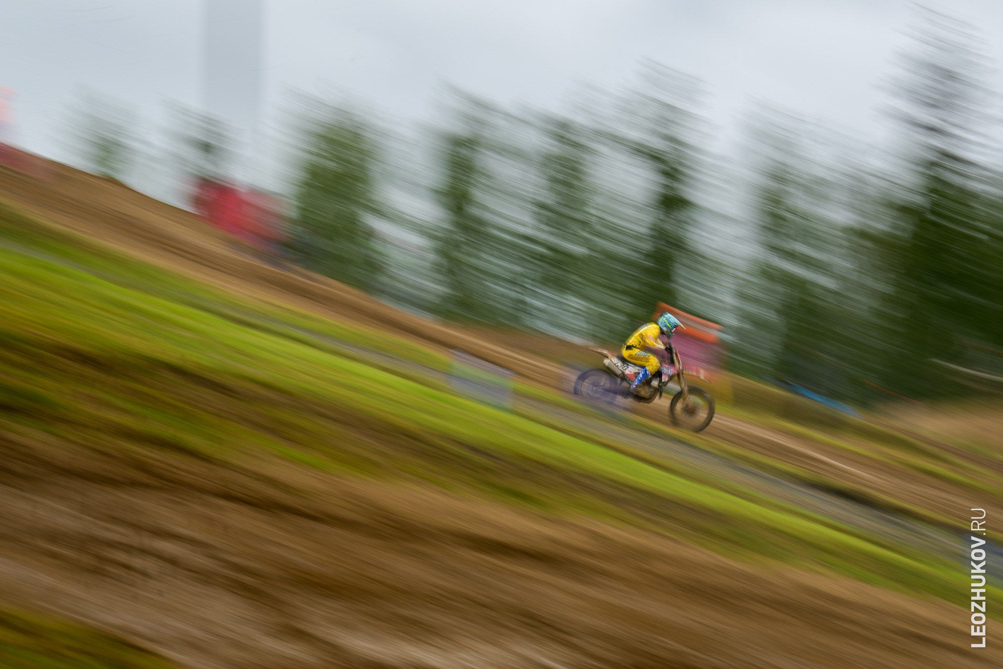 1 round of ММТ RGP russian motocross championships. Sports photographer Leonid Zhukov