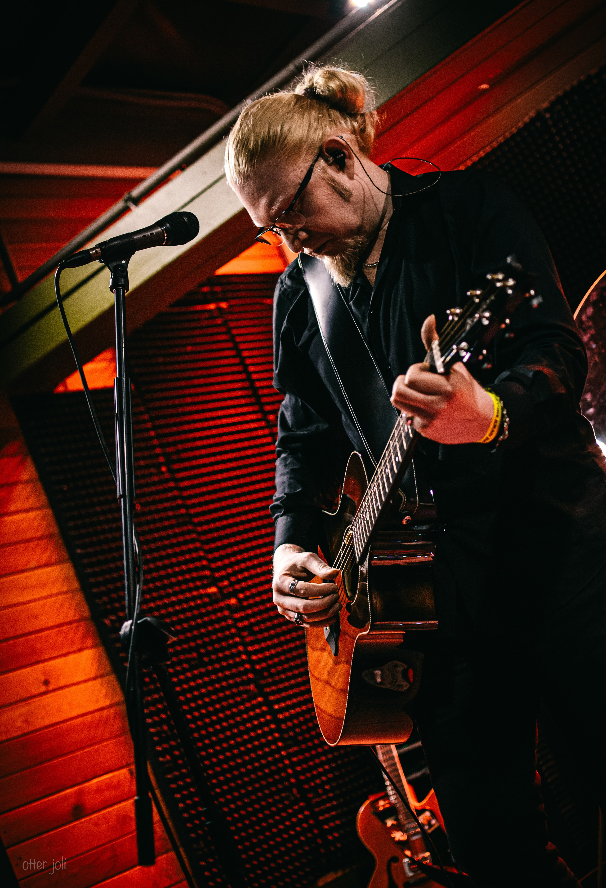 Голова Муэссы | Китайский лётчик Джао Да. Концертный репортёр Валерия Сафина