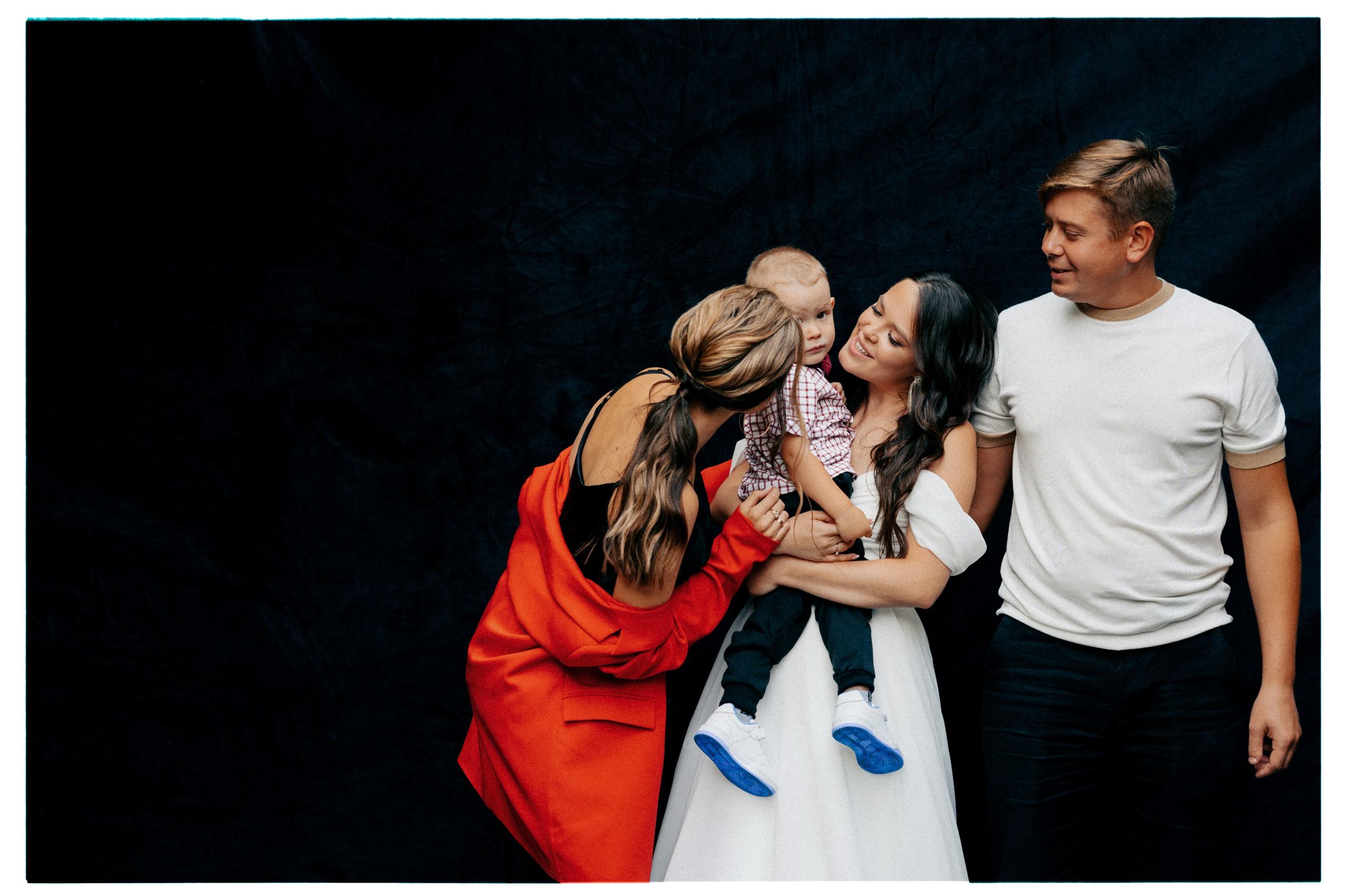 ЛЮБОВЬ КРАСНА. Свадебный и семейный фотограф Никита Корохов