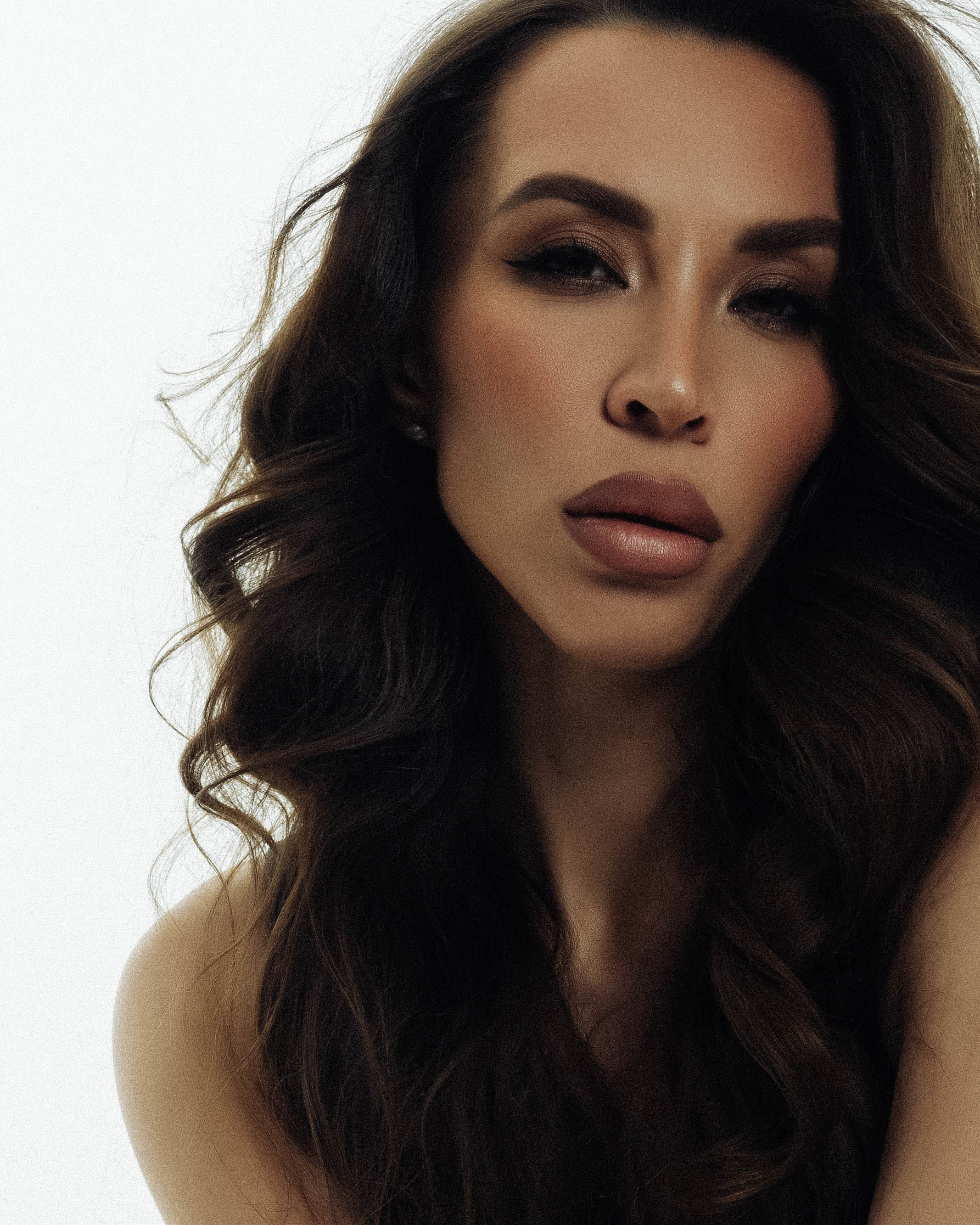 Girs. Male photographer