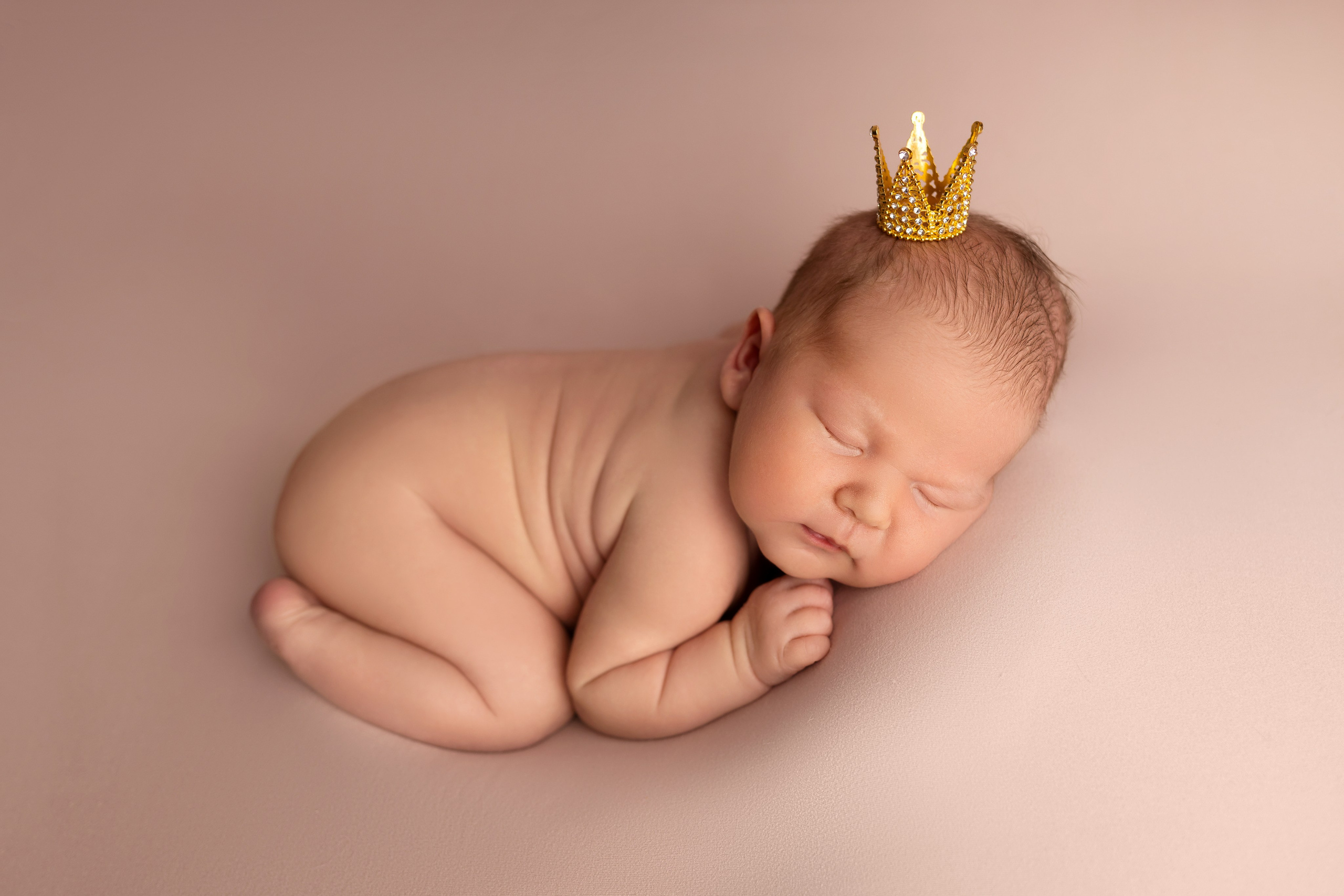Классическая фотосессия малыша. Фотограф новорожденных малышей в Омске и Омской области Эльвира Камаева