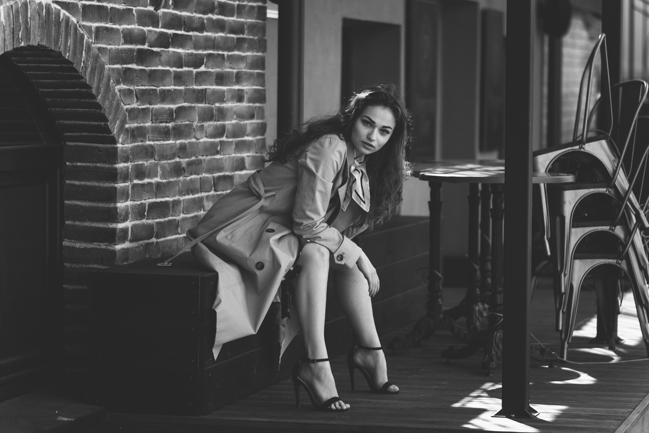 Черно-белая классика женского портета. Компания и фотошкола по созданию контента в Москве