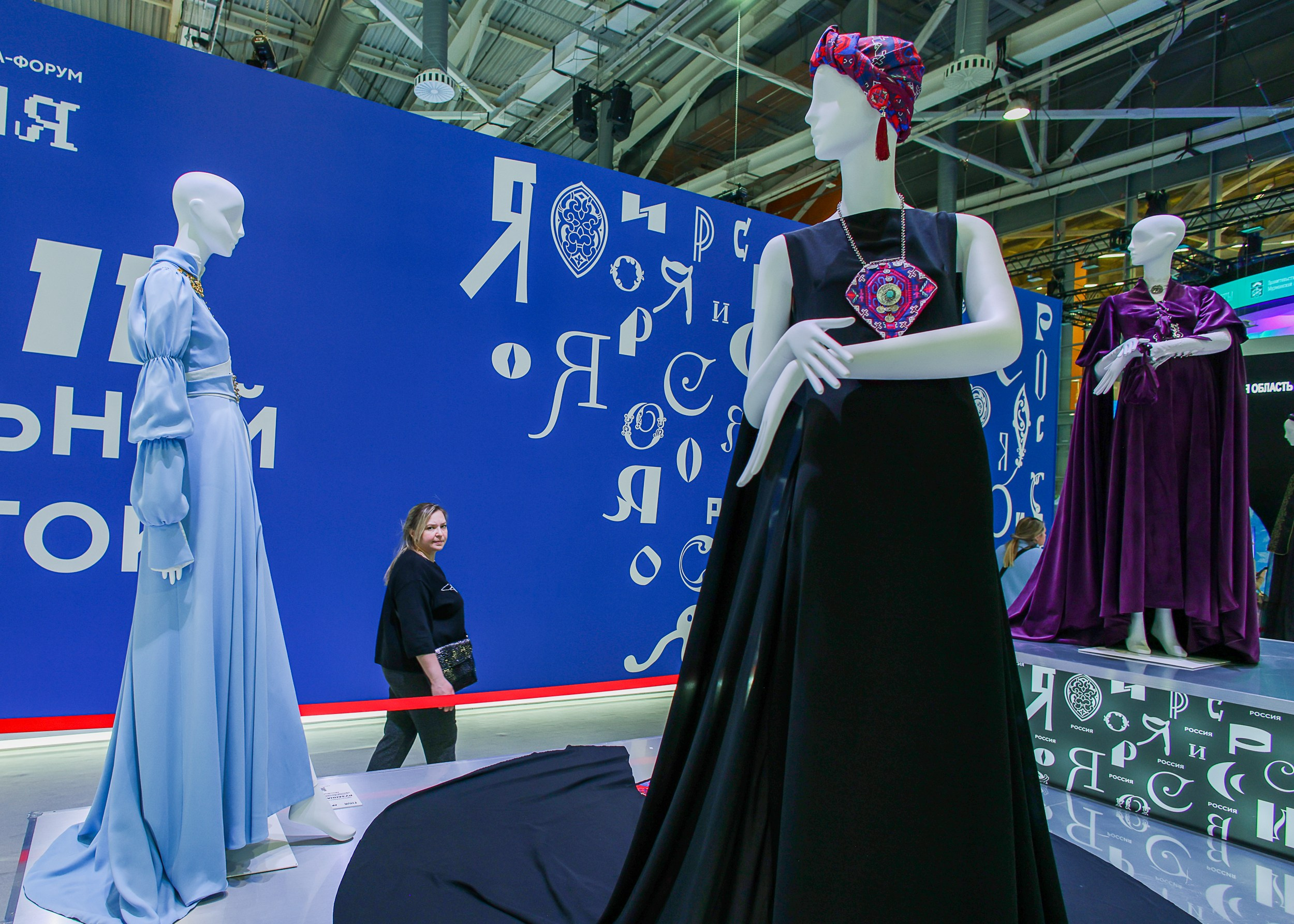 Выставка «Россия». Репортажный, архитектурный, театральный и файн-арт фотограф Лена Мельникова в Москве