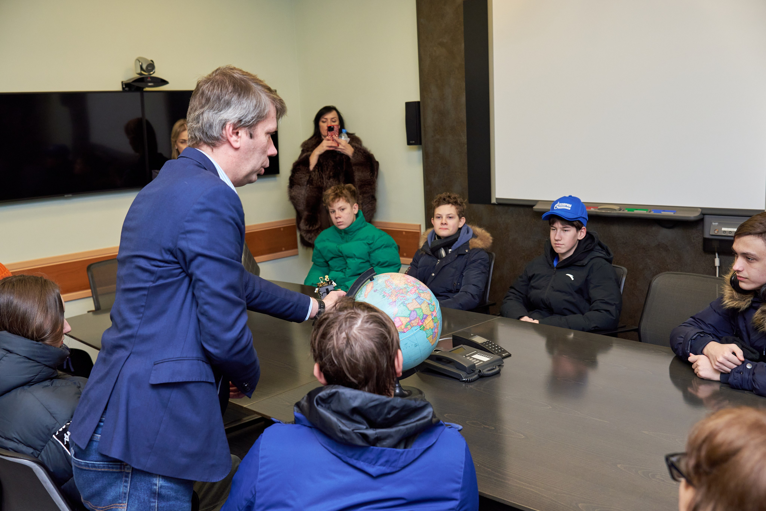 Экскурсия в «Газпром Космические системы». Фотограф Щёлково