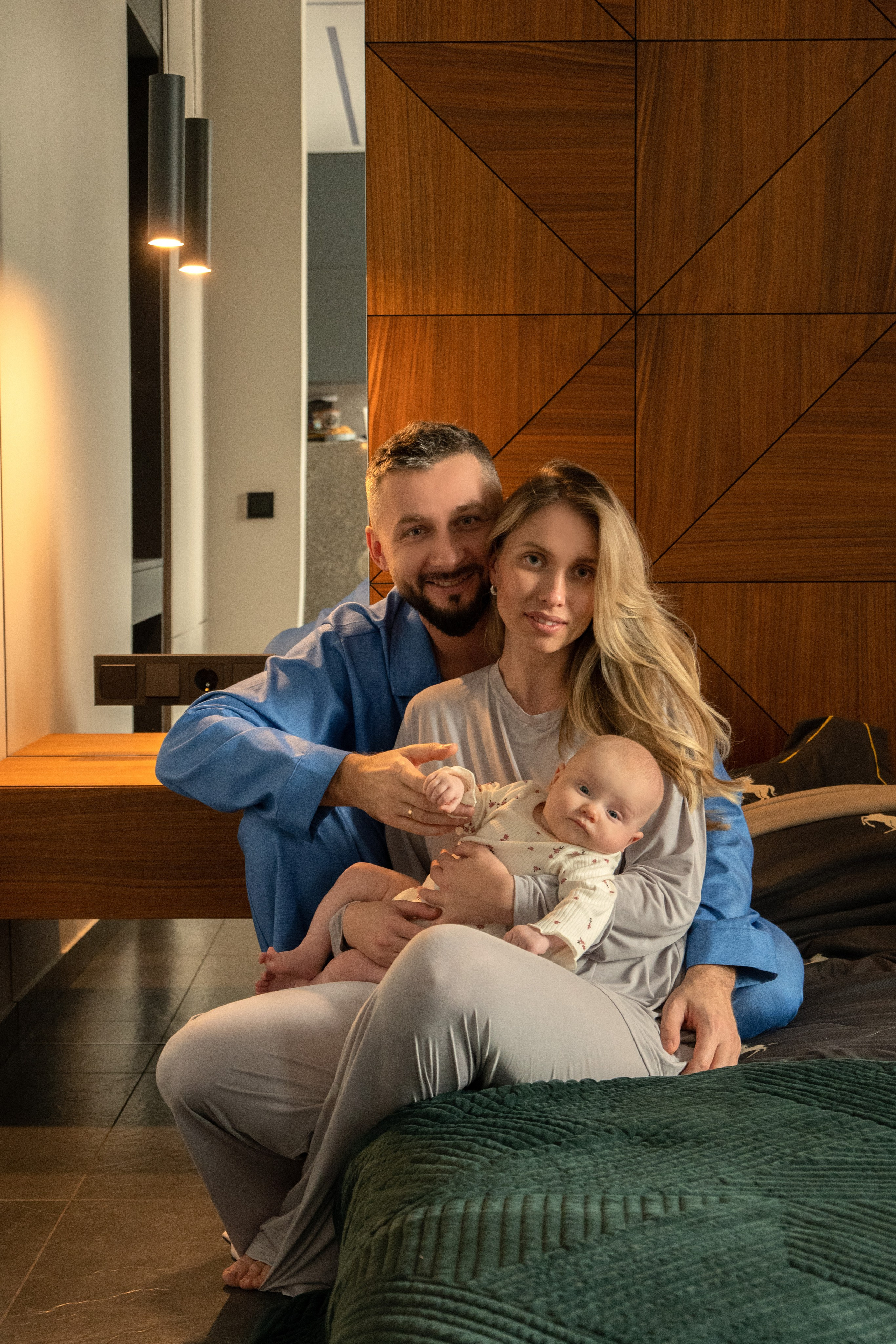 Семейная фотосессия (Ае 2 месяца). Фотограф видеограф Ольга Василевская