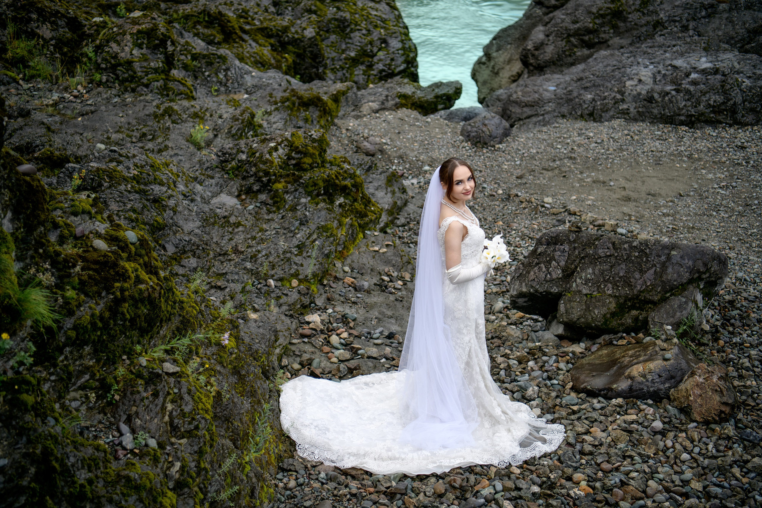 alt="Свадебная фотосессия в Барнауле. Свадебный фотограф Анна Глухова"