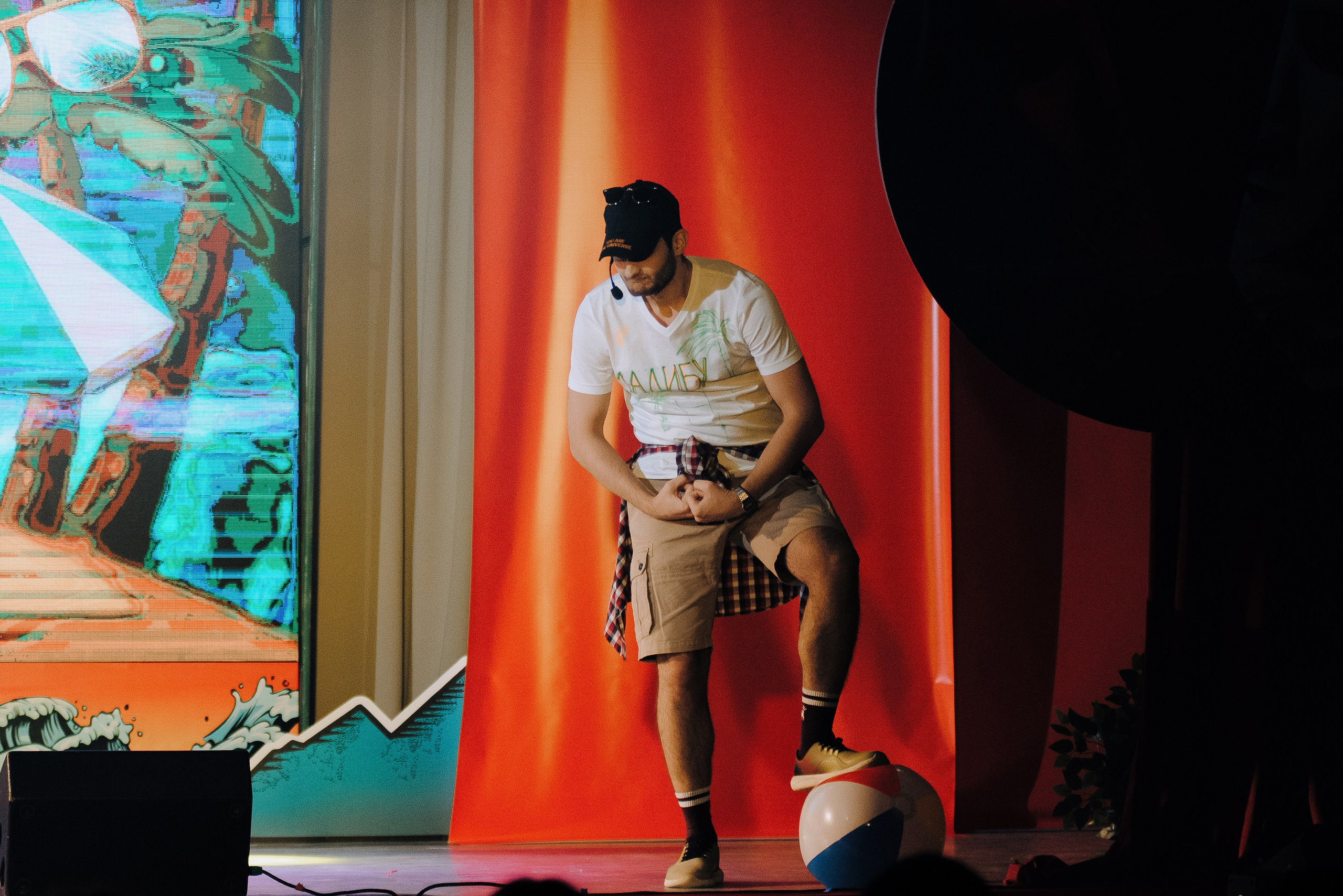 СПЕКТАКЛЬ «ВОЛШЕБНЫЕ ОЧКИ» ОПТИК-ЦЕНТР. Репортажный фотограф Зуев Роман г. Челябинск