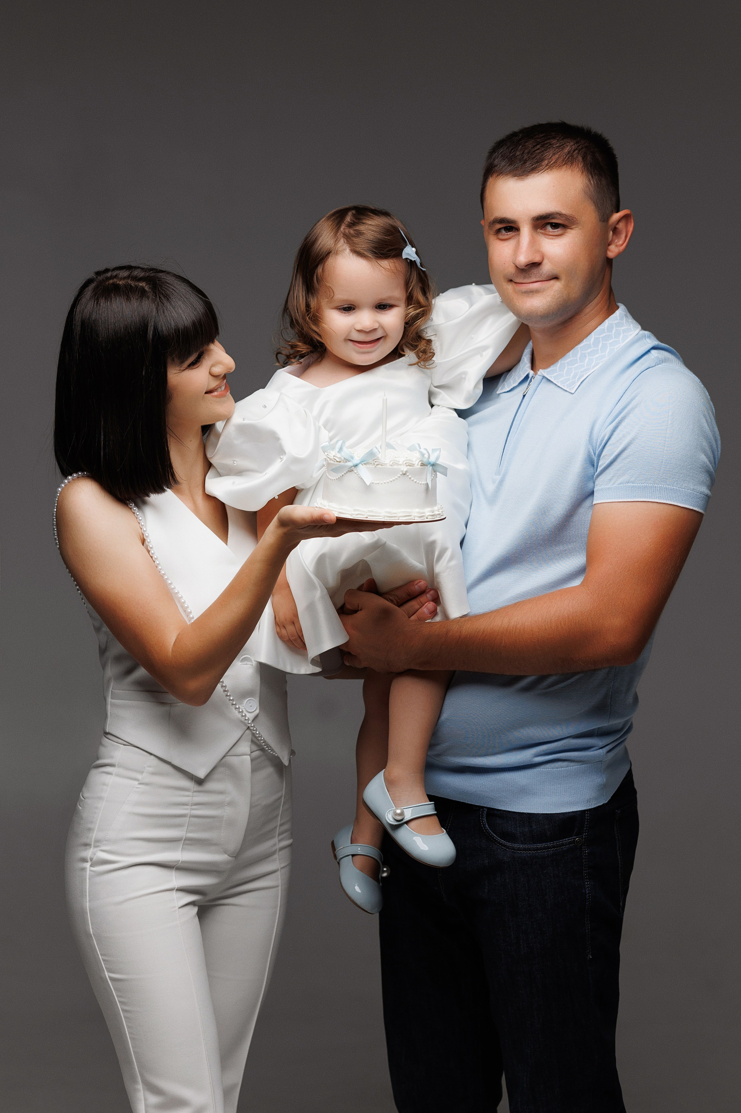 Семейная фотосессия в студии. Свадебный и семейный фотограф в Сочи Денис Вялов