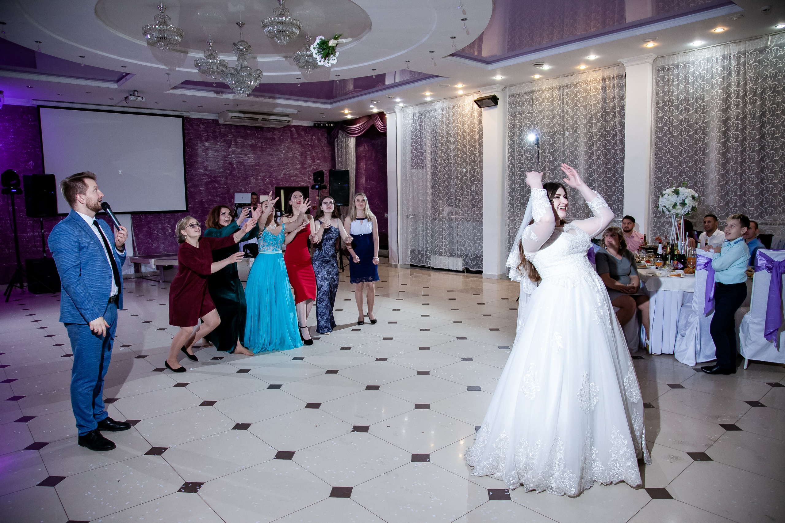 Свадебный фотограф Нижний Новгород. Свадебный и контент фотограф в Нижнем Новгороде Владимир Пресняков