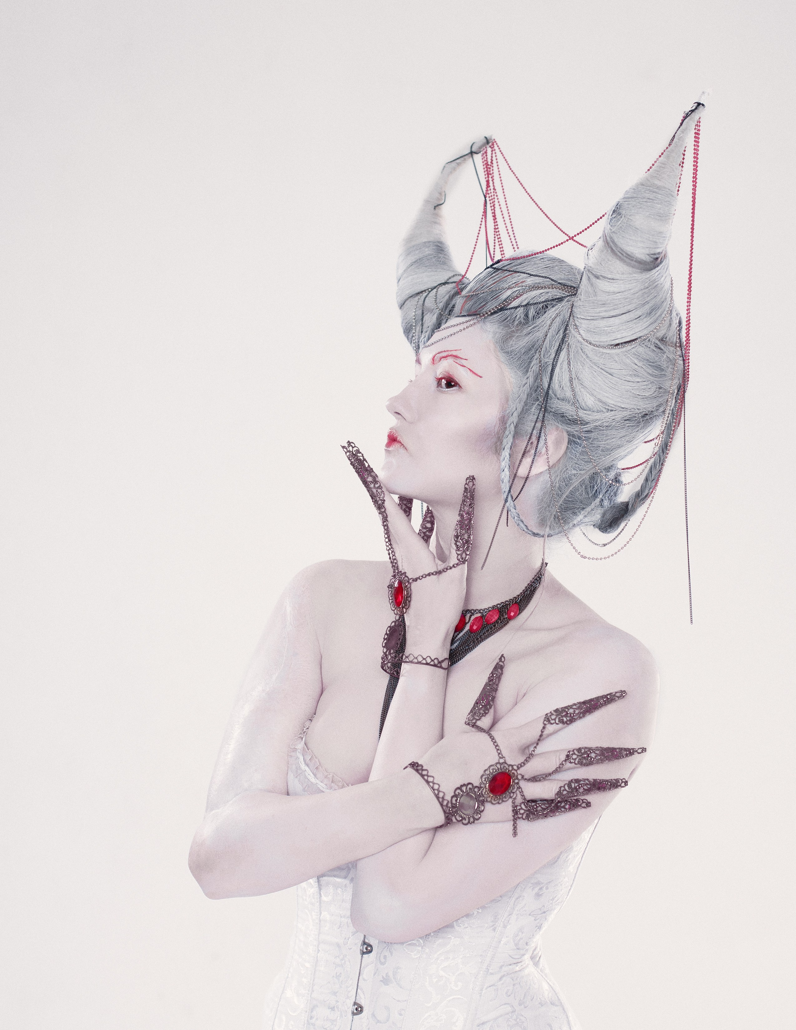 Рогатая Фея. Необычные портретные фотосессии под ключ в Москве