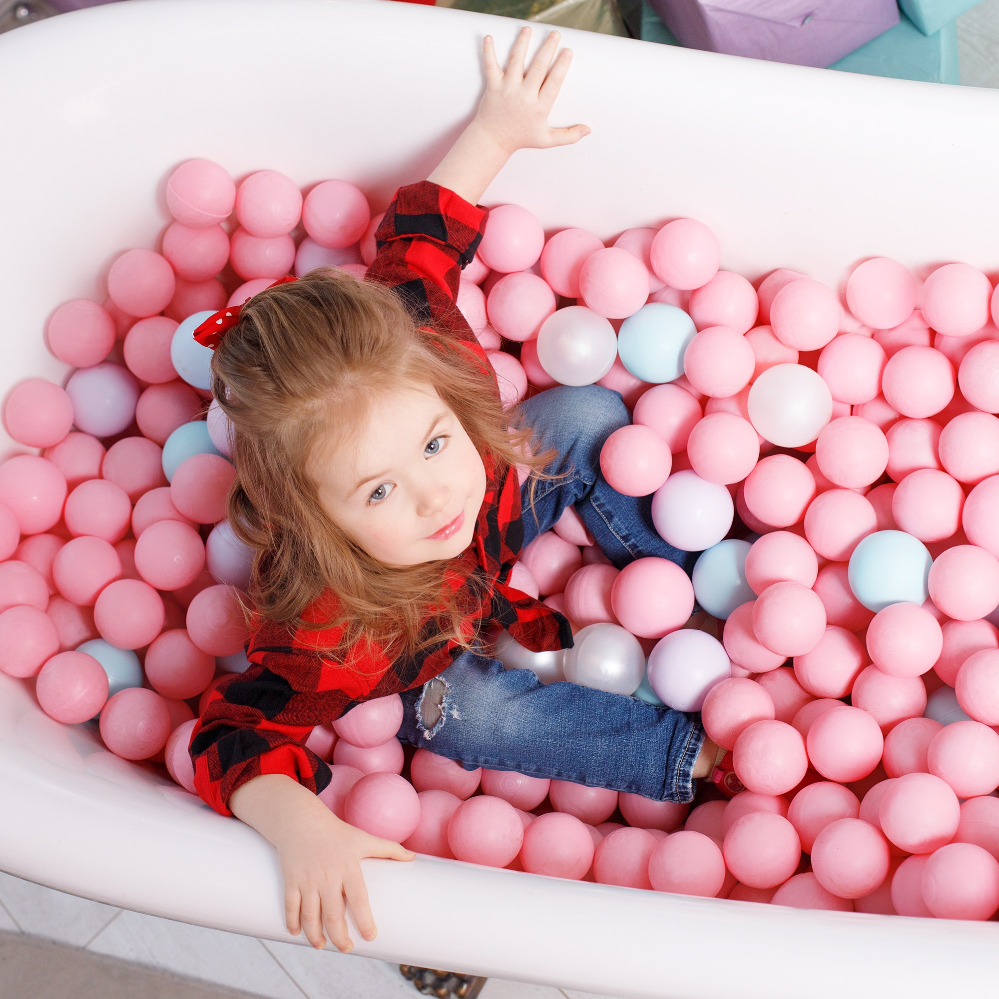 Фотосессия беременности с дочкой в стиле Пинап. Необычные портретные фотосессии под ключ в Москве