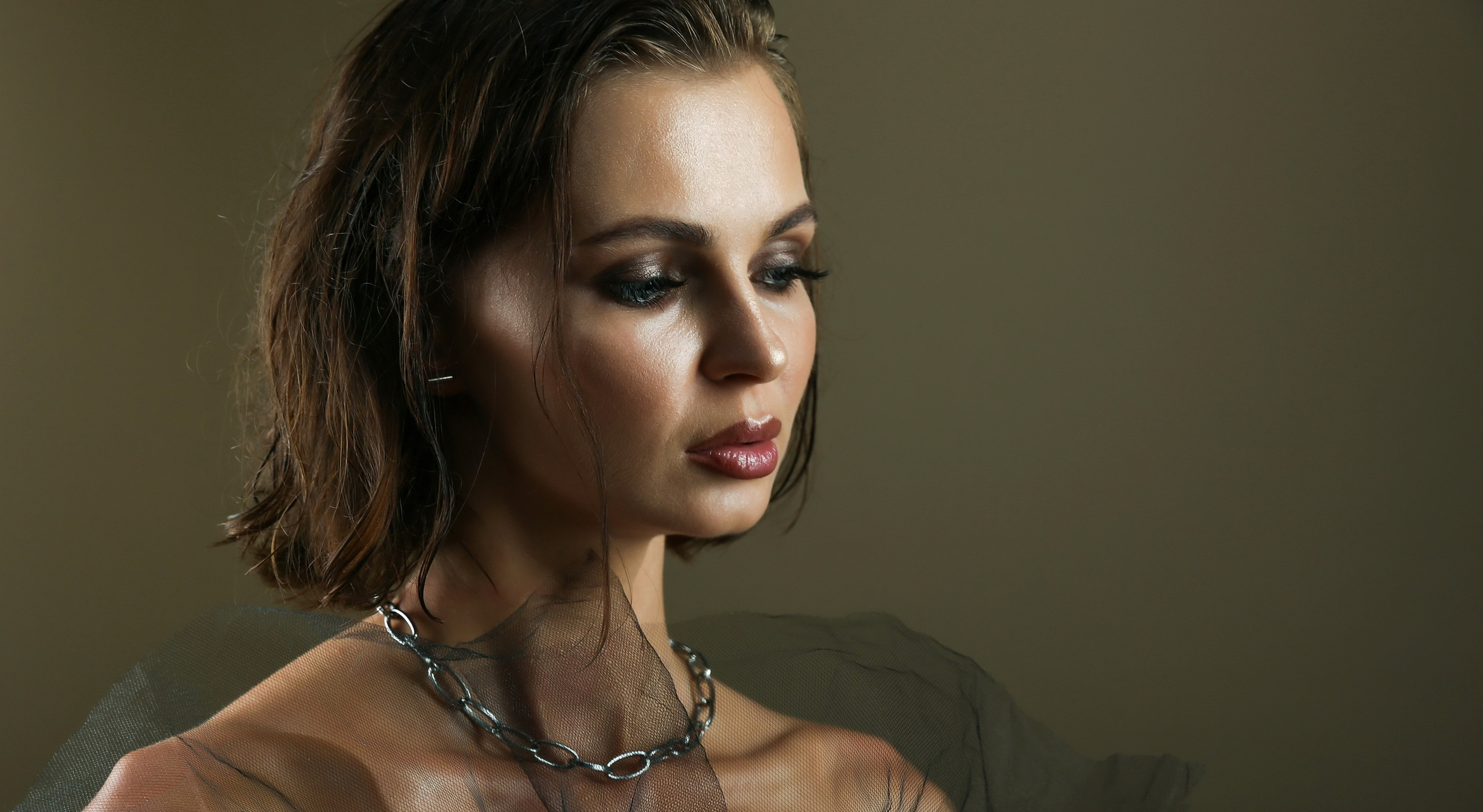 Соня в студии. Фотограф в Москве Петр Смагин. Фотографирую людей, события и предметы