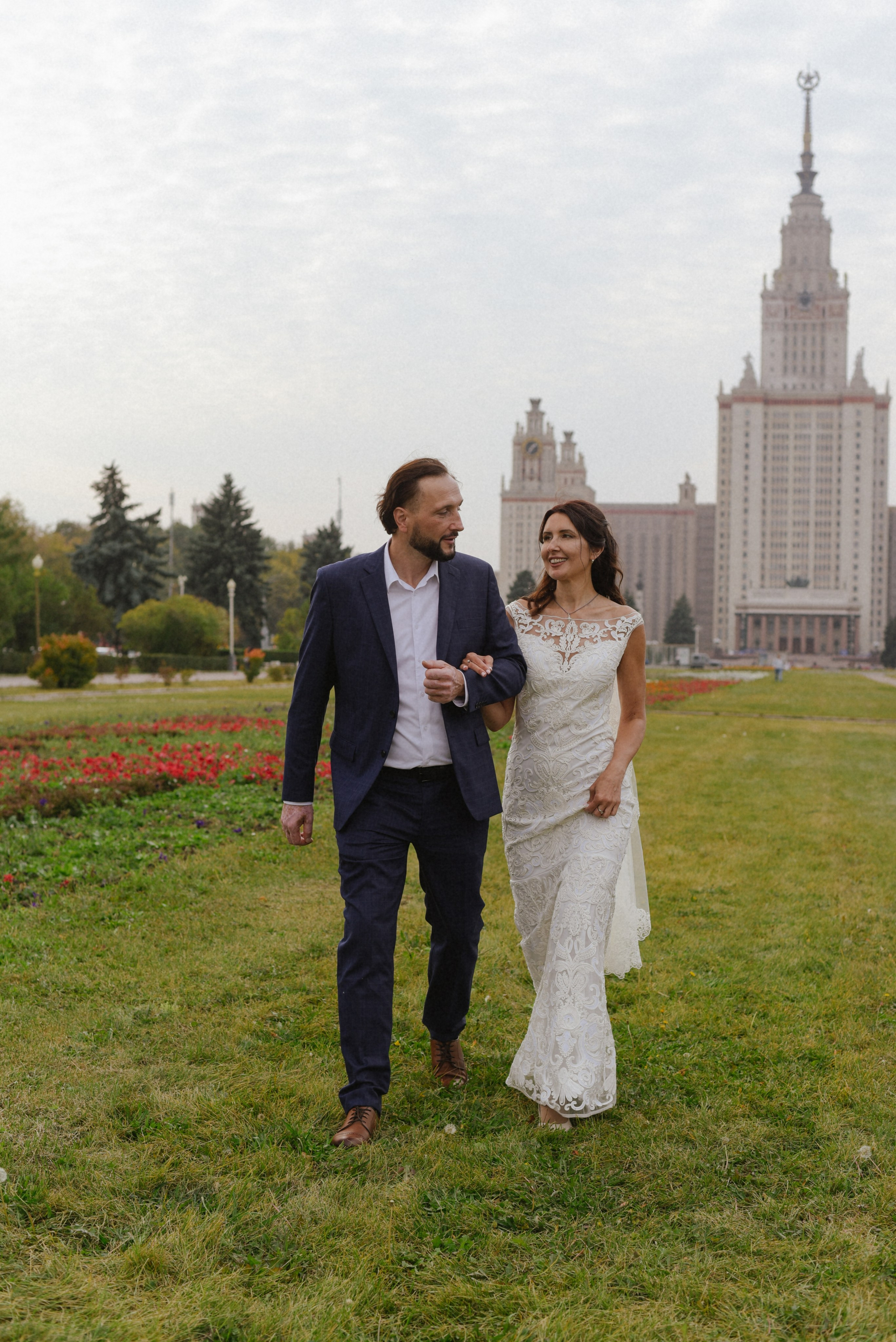 Венчание Храм Живоначальной Троицы на Воробьёвых горах. Фотограф Лола Волна, город Москва