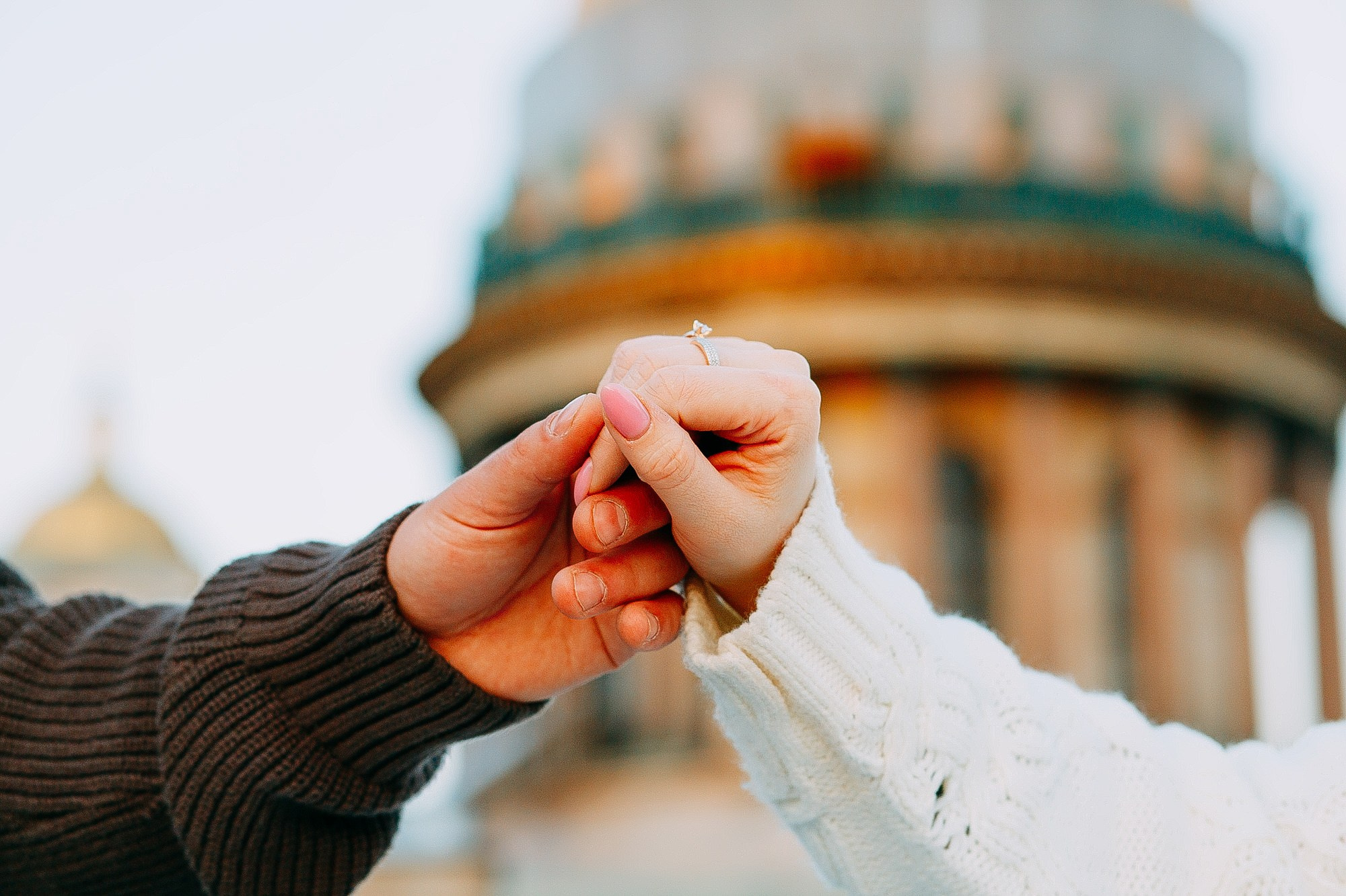 Лавстори на крыше у Исаакия. Фотограф в Санкт-Петербурге Alina Film