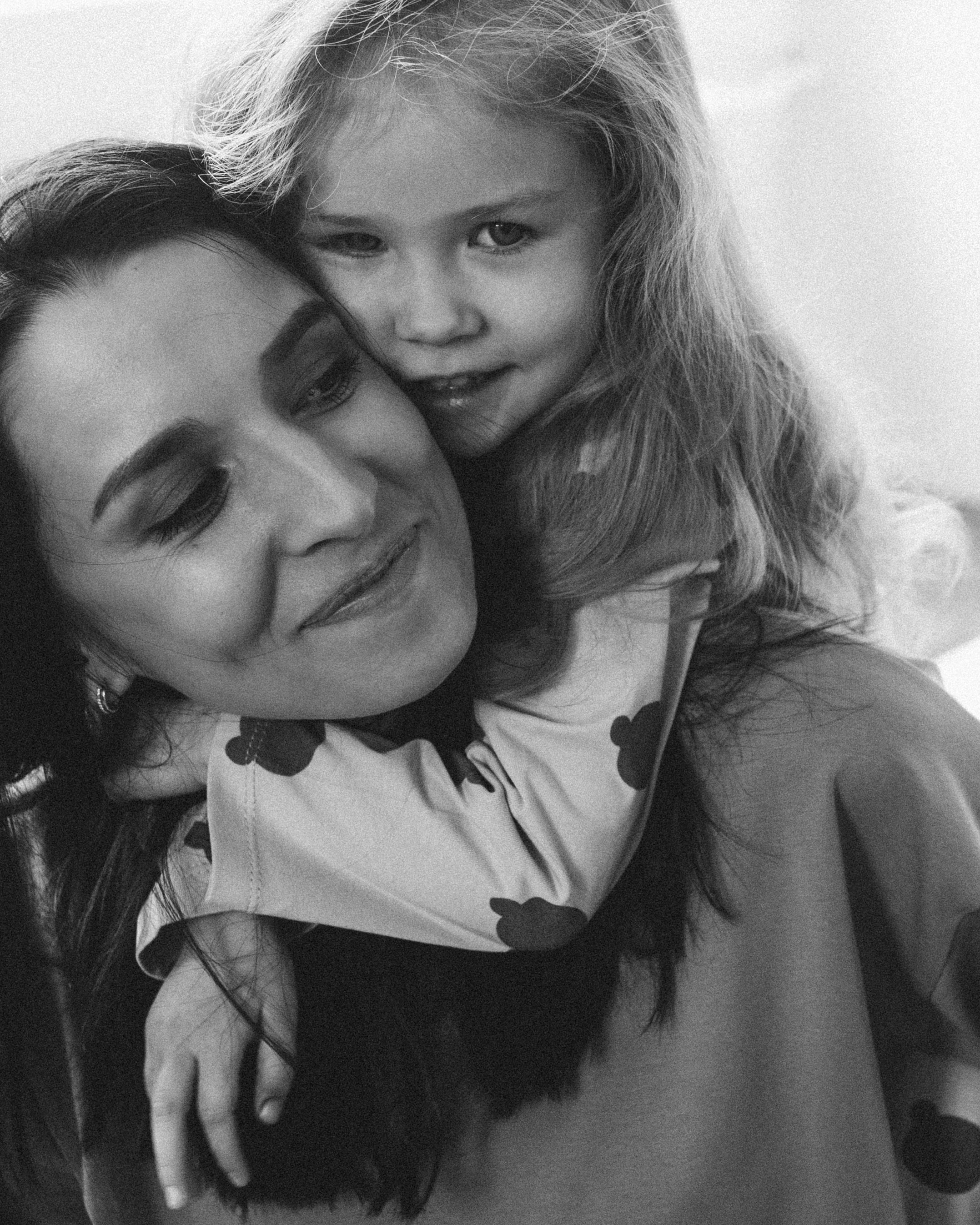 Лариса и Злата. Фотограф Ксения Степаненко