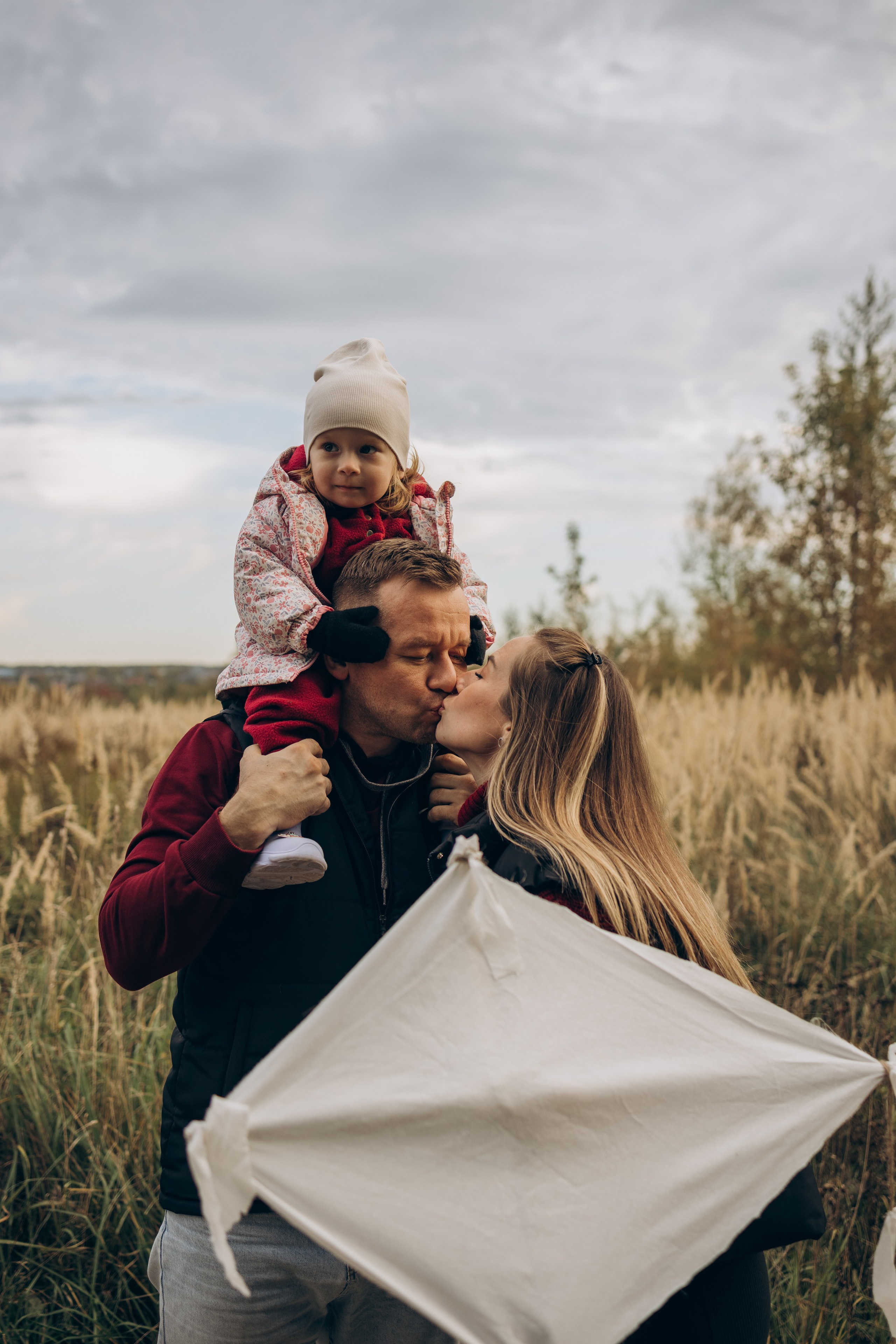 Летучий змей-семейная (4.10.2025 г.) г. Жуков (Калужская обл.). Надежда Стар семейный и церковный фотограф в Жукове и Калужской области