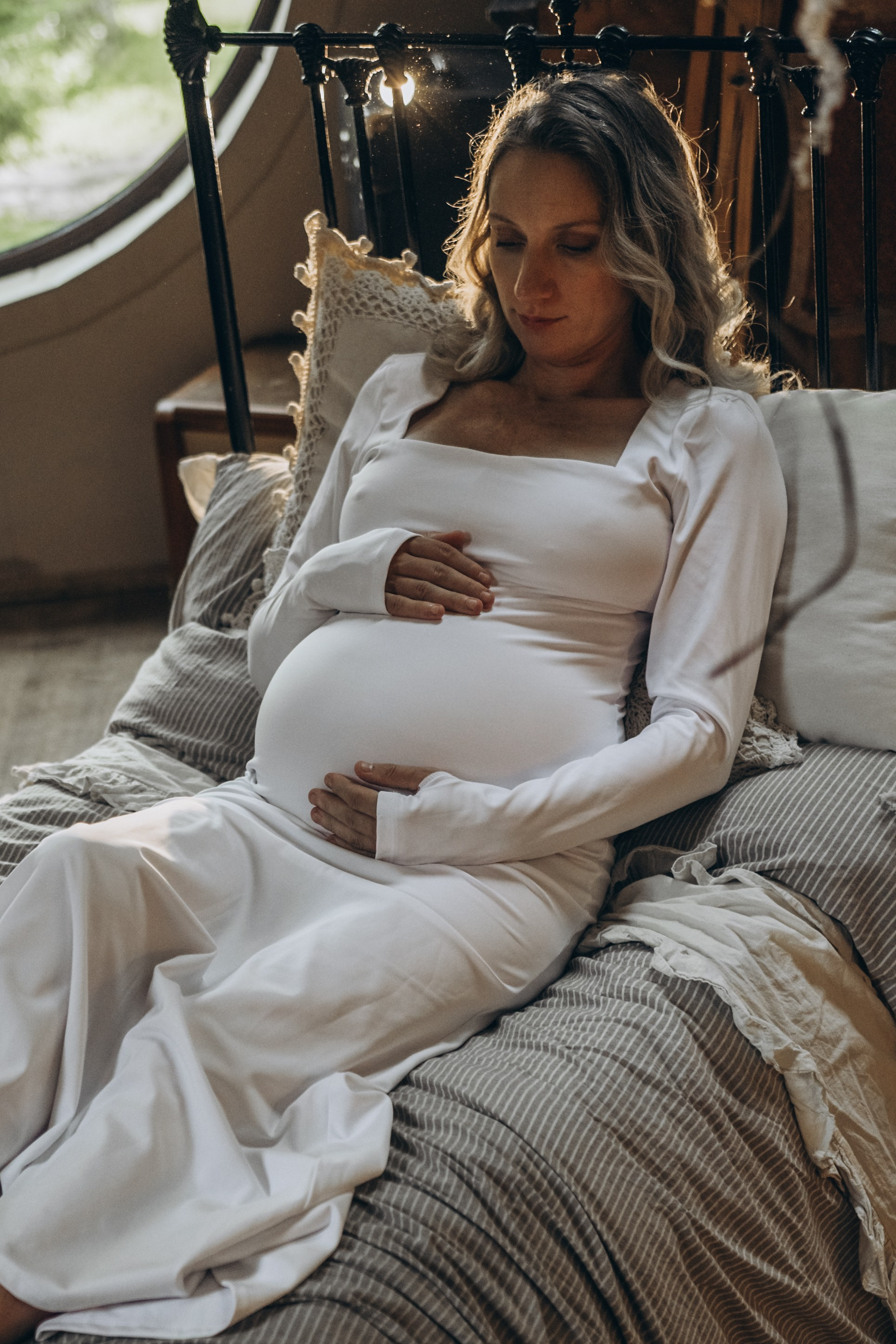 На заброшенном чердаке. Гаврилова Настя семейный фотограф lifestyle в Москве