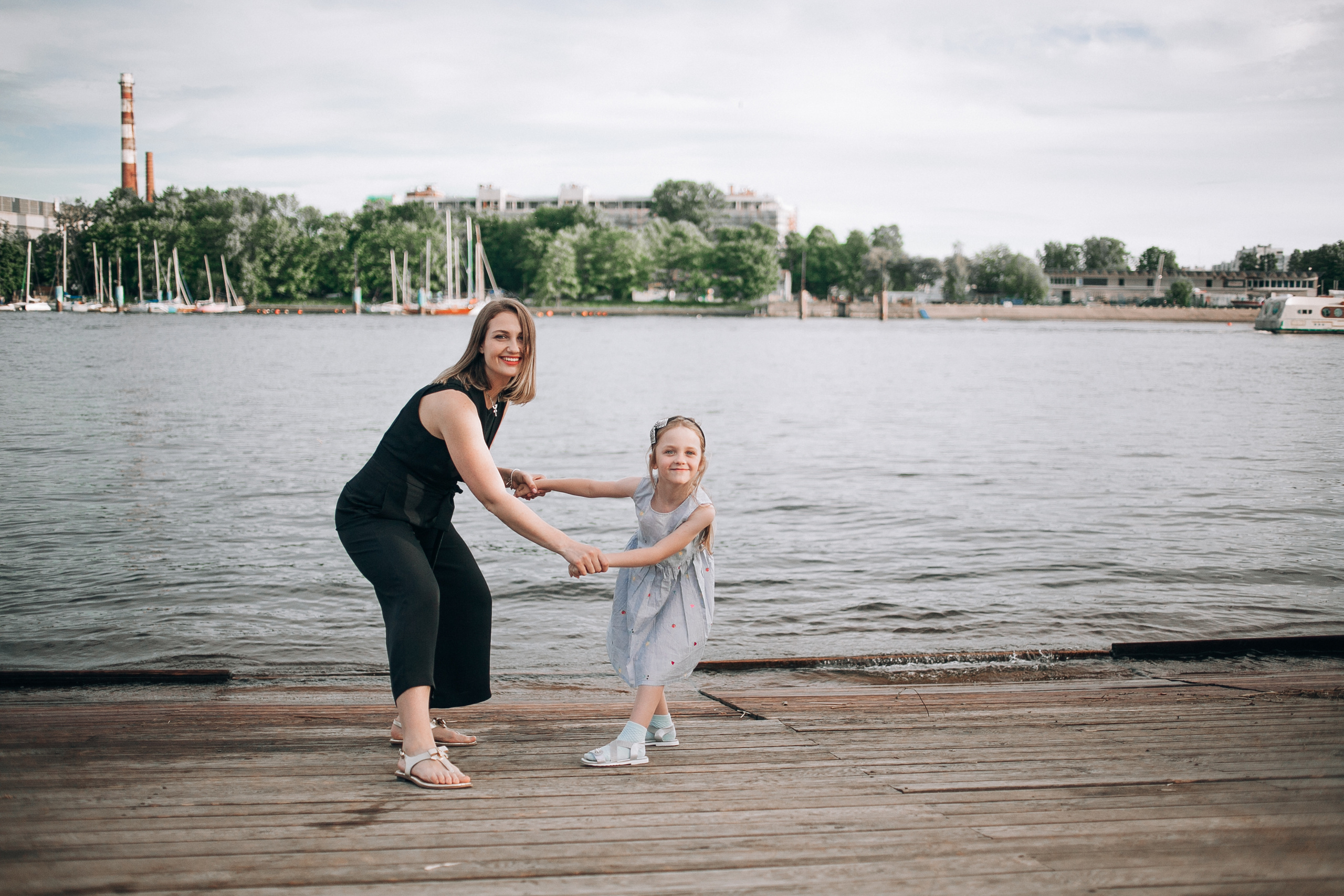 У берега. Семейный фотограф, свадебный фотограф, женский портрет в Санкт-Петербу