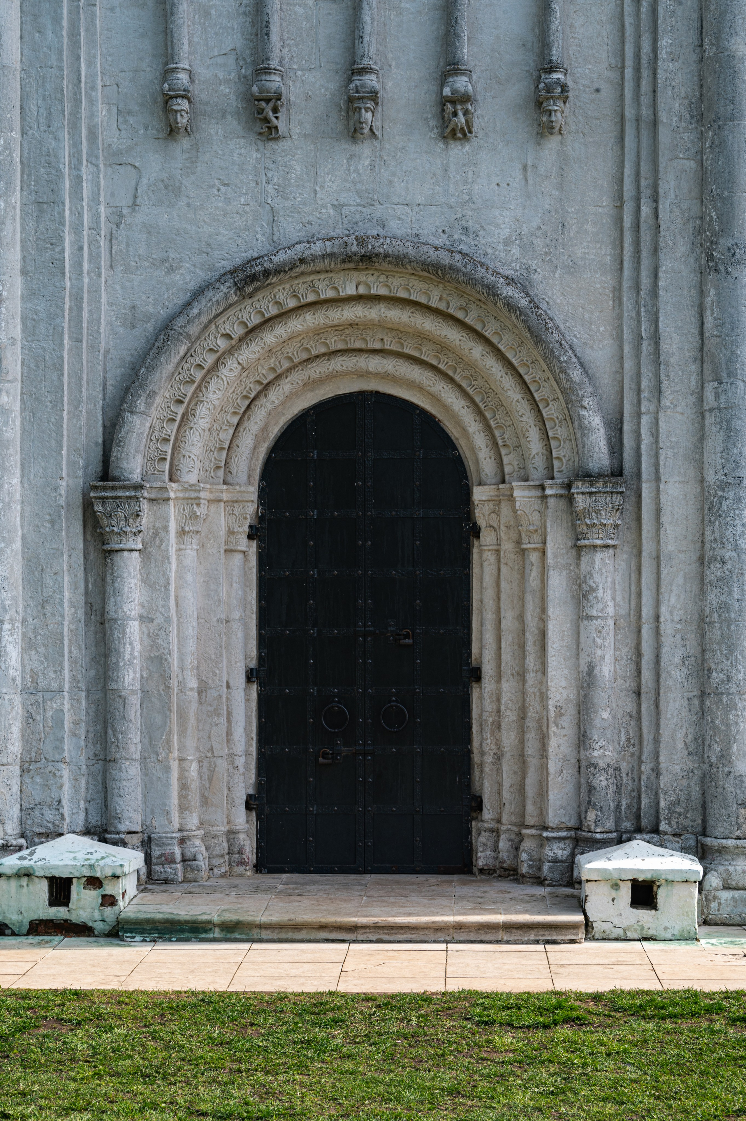 Храм на Нерли. Фотограф Роман Адлер