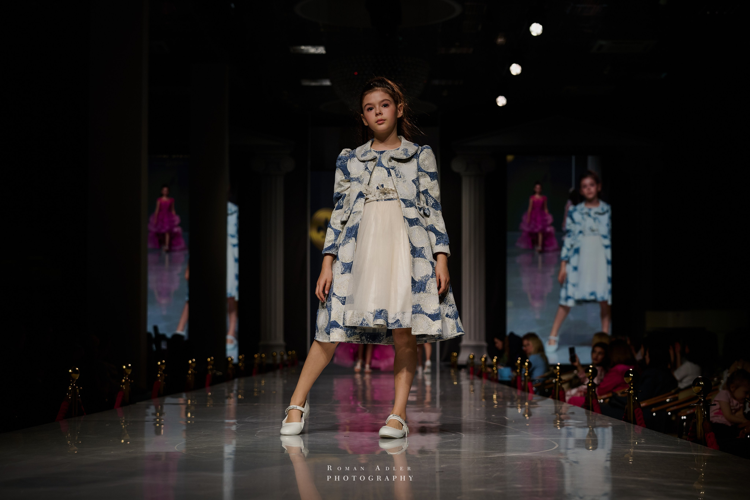 ESTET FASHION WEEK ВЕСНА — 2025. Фотограф Роман Адлер