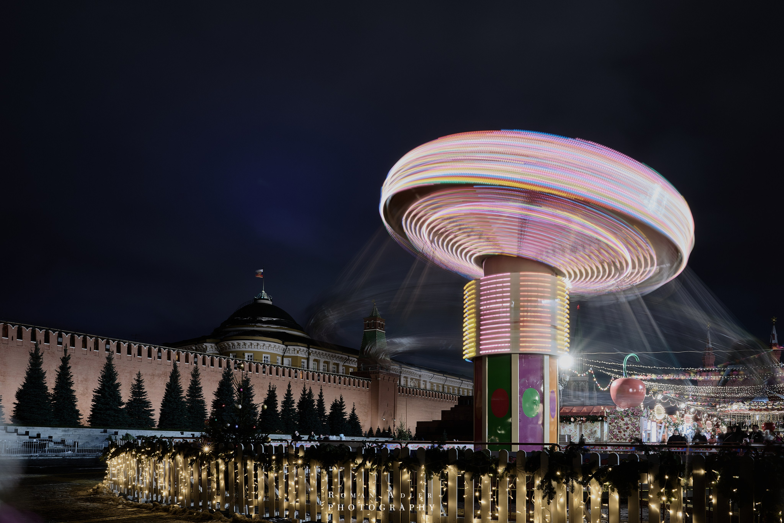 Новогодняя ночная Москва 2025. Фотограф Роман Адлер