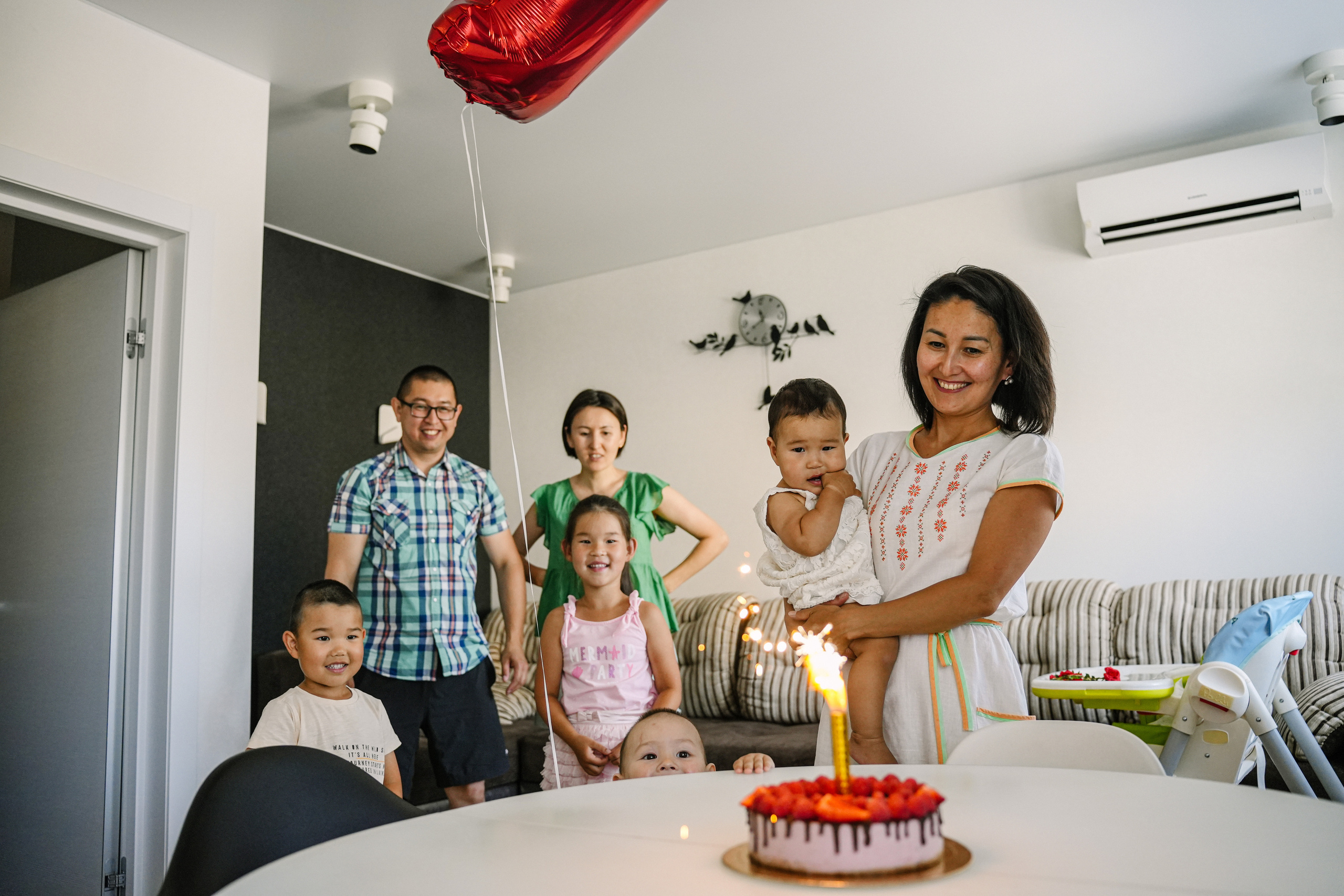 Миля и её именинница. Фотограф София Турбина