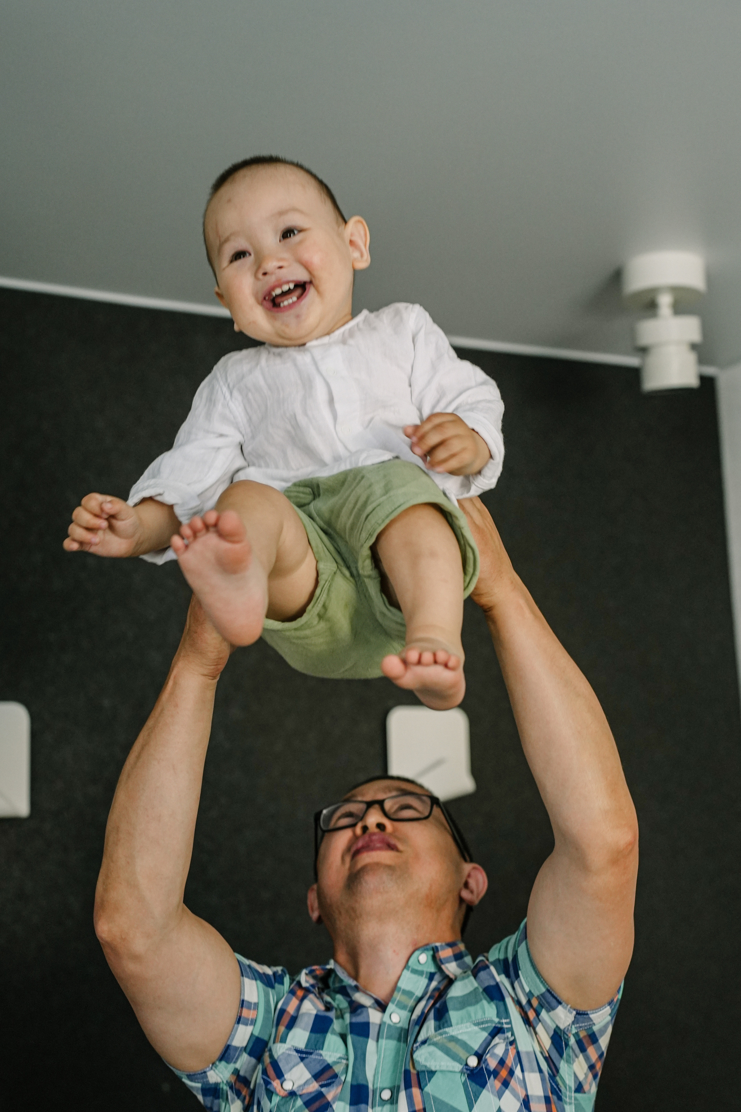 Миля и её именинница. Фотограф София Турбина