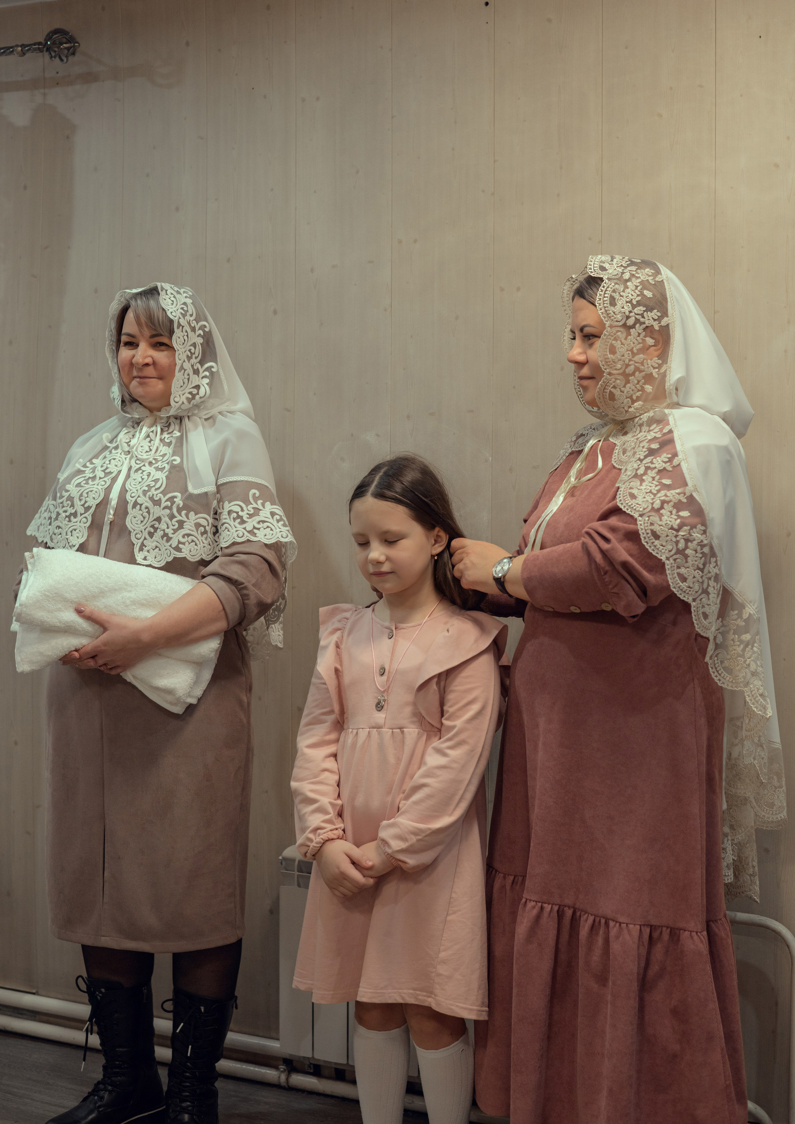 Крещение Розы в Покровском кафедральном соборе. Фотографы крещения/венчания  Красноярск Татьяна и Вячеслав Переваловы