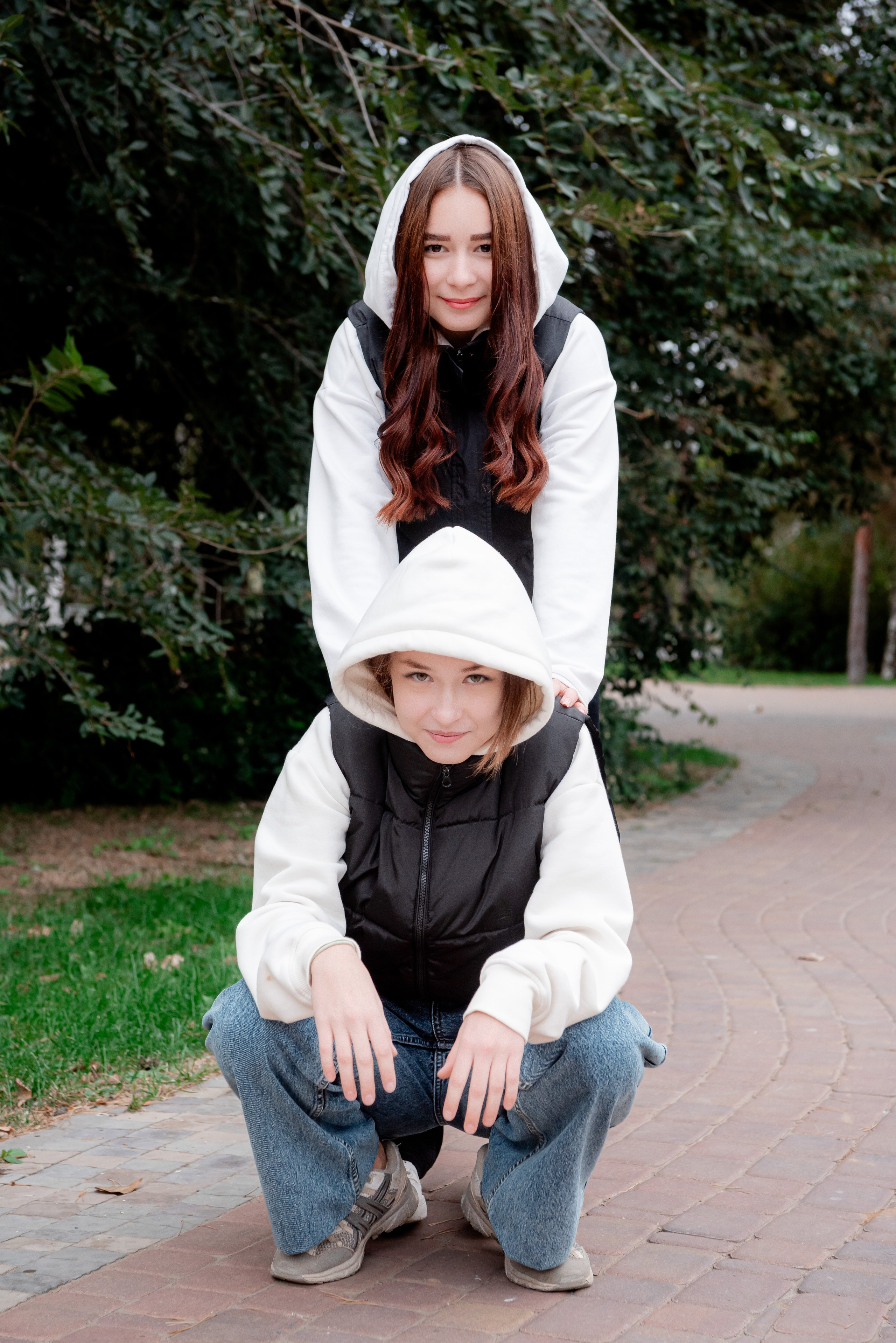 Фотосессия в парке для альбома школьники 9 класс. Фотограф в Волгограде и Волжском Александр Горбань