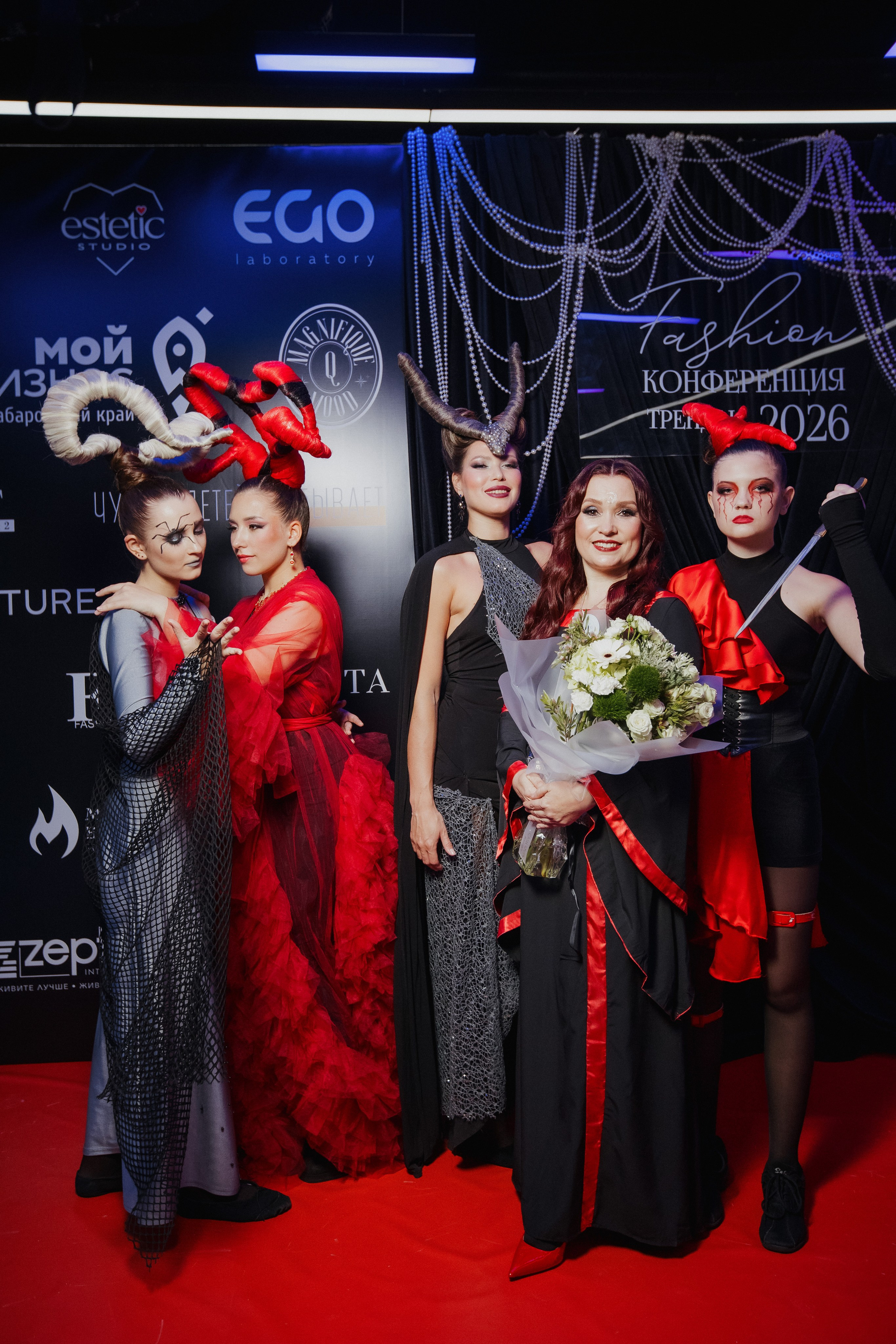 ФЭШН КОНФА. СВОИ. ФОТООТЧЕТЫ-СОБЫТИЯ-МЕСТА