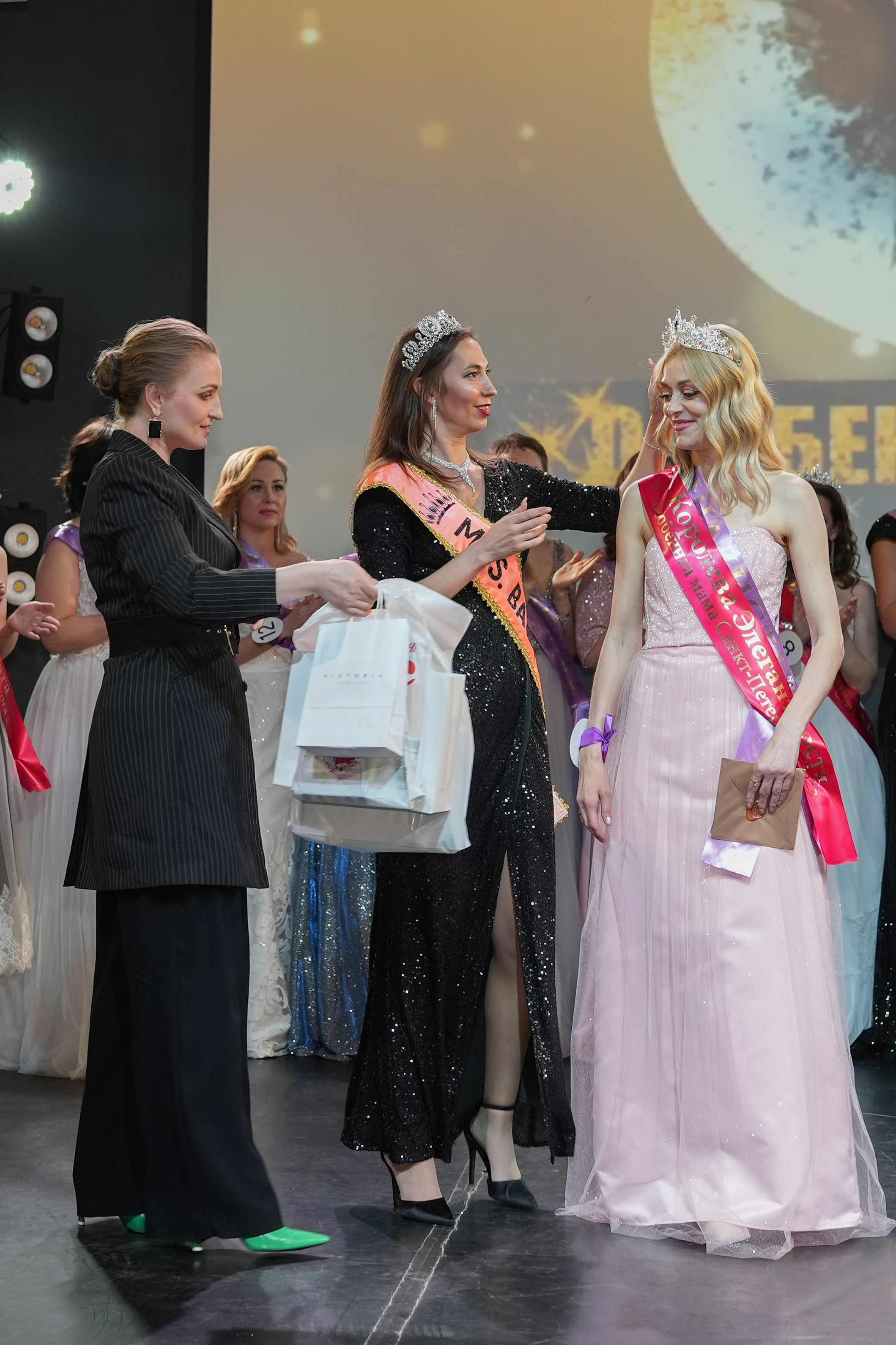 Конкурс Красоты и Материнства " Особенная Мама 2023». Детский и семейный фотограф в Сертолово Регина Хабибуллина