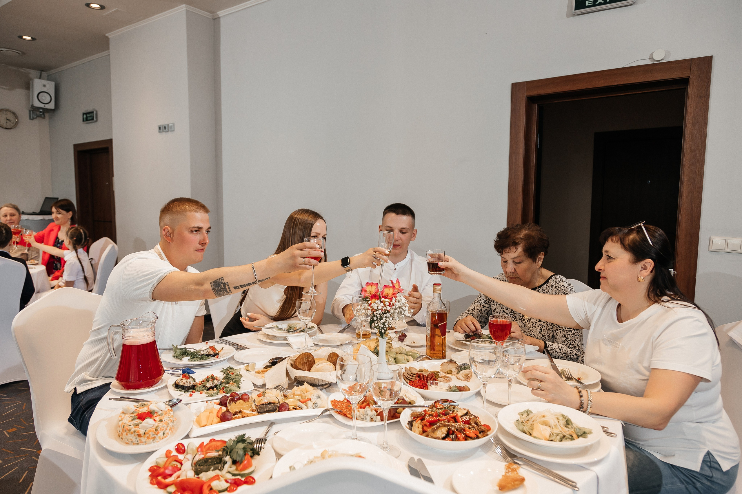 Сергей и Дарья/2024. Свадебный и семейный фотограф в Екатеринбурге