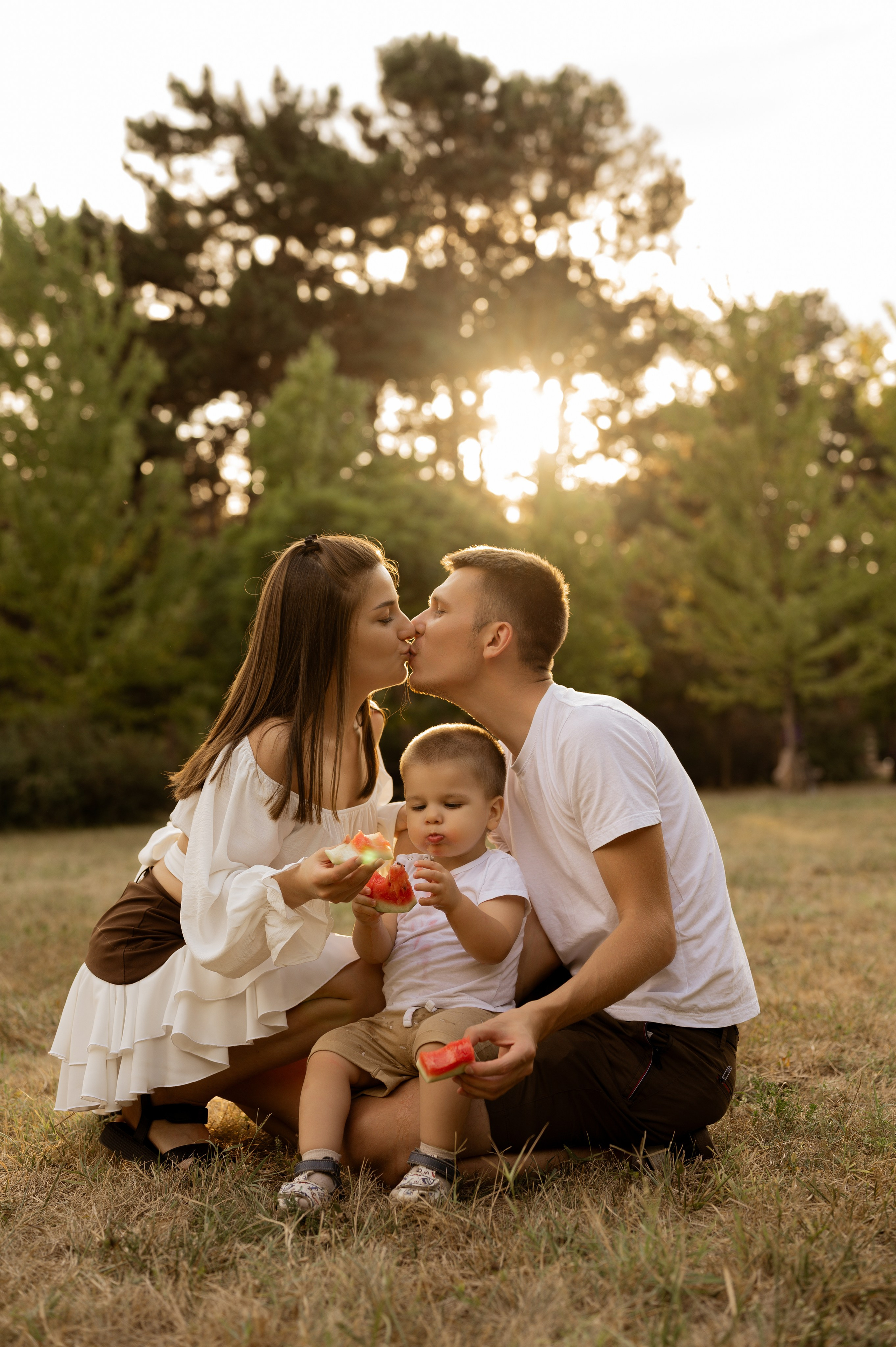 Летняя семейная фотосессия в парке. Свадебный и семейный фотограф в Краснодаре Алина Мельник