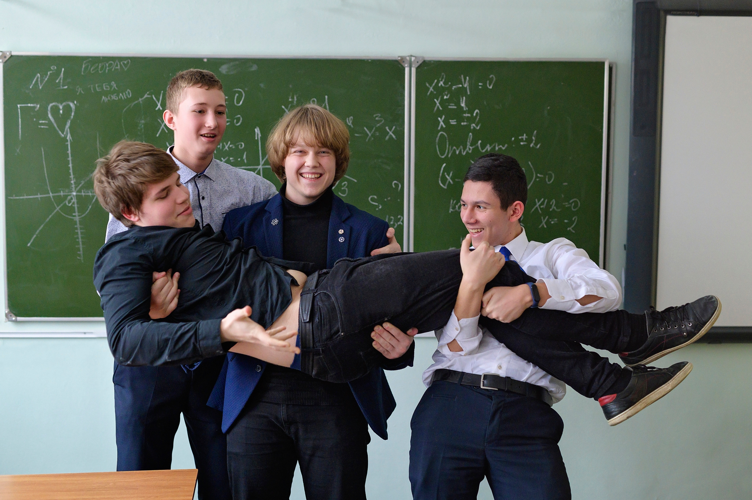 Выпускной альбом для 9-11 классов в СПб и ЛО. Выпускные альбомы для школы и детского сада в СПб и ЛО