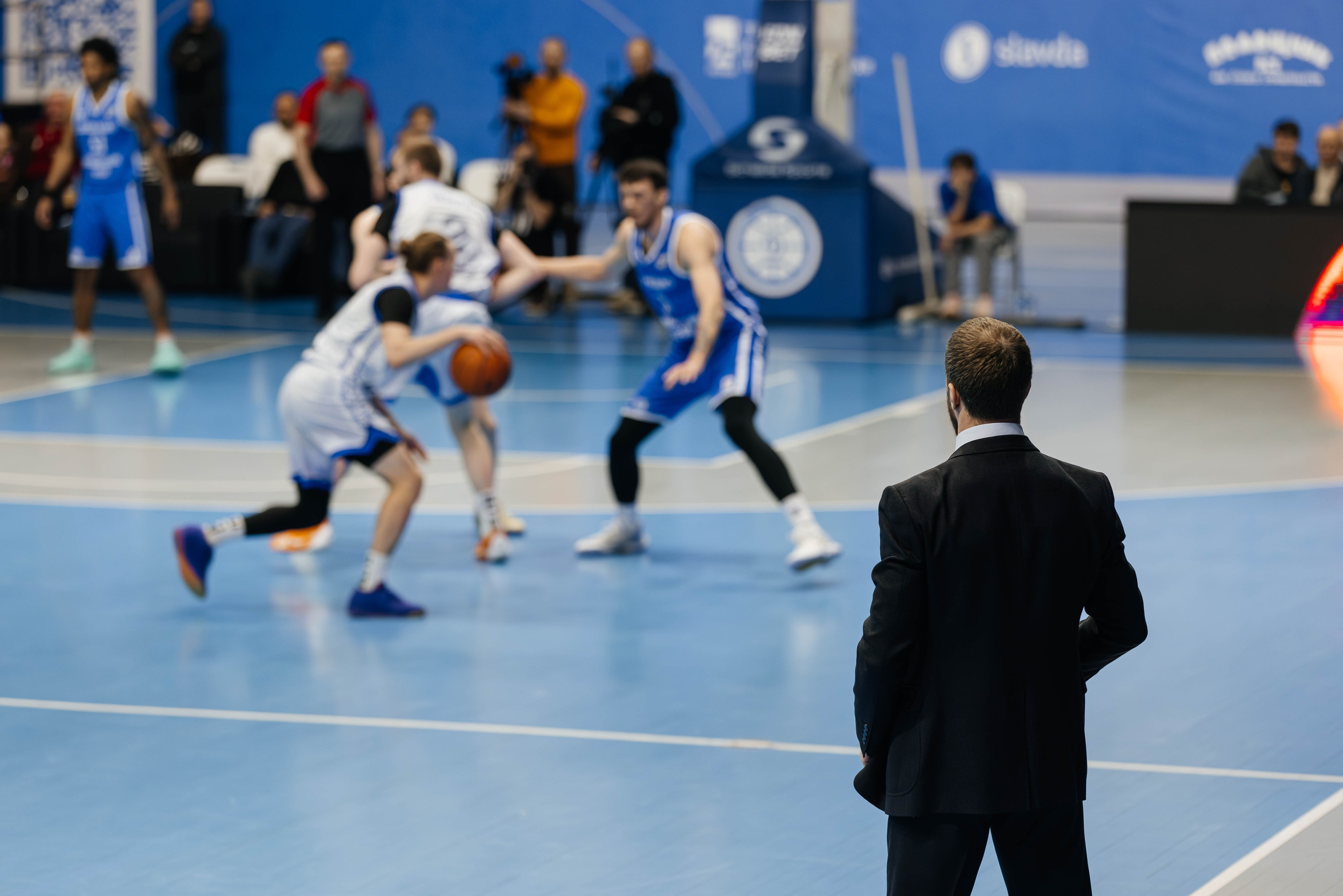 Баскетбол — Динамо. Репортажный и свадебный фотограф во Владивостоке Максим Цой