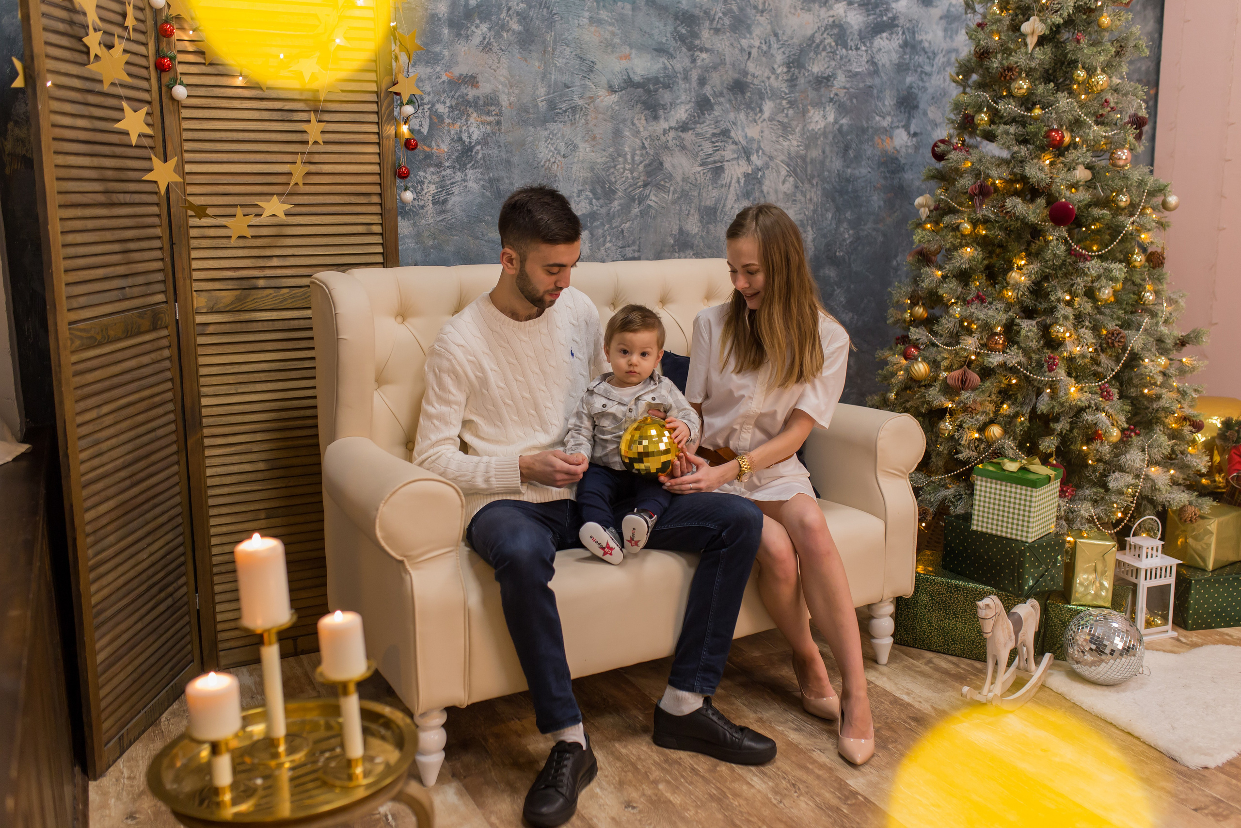 Семейная новогодняя фотосессия в Королеве. Свадебный и семейный фотограф в Калуге Александра Борис