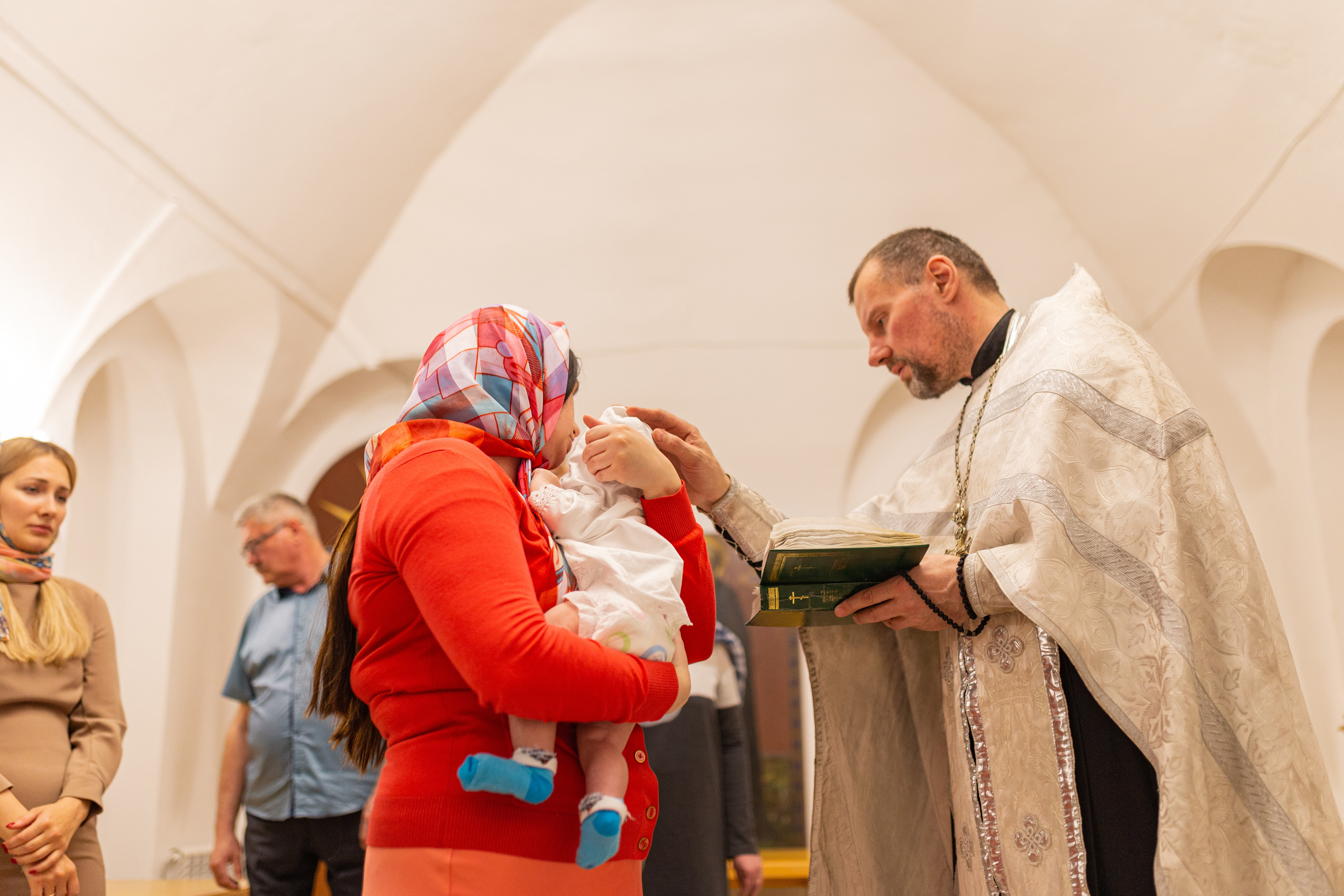 Таинство крещения Кирилла. Свадебный и семейный фотограф в Калуге Александра Борис
