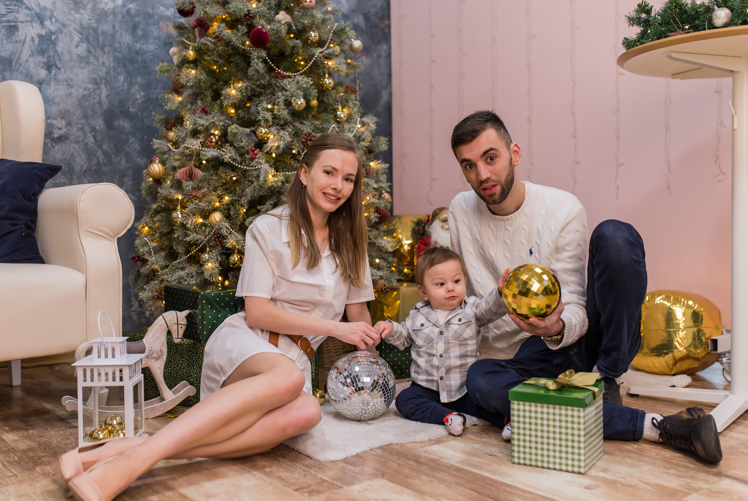 Семейная новогодняя фотосессия в Королеве. Свадебный и семейный фотограф в Калуге Александра Борис