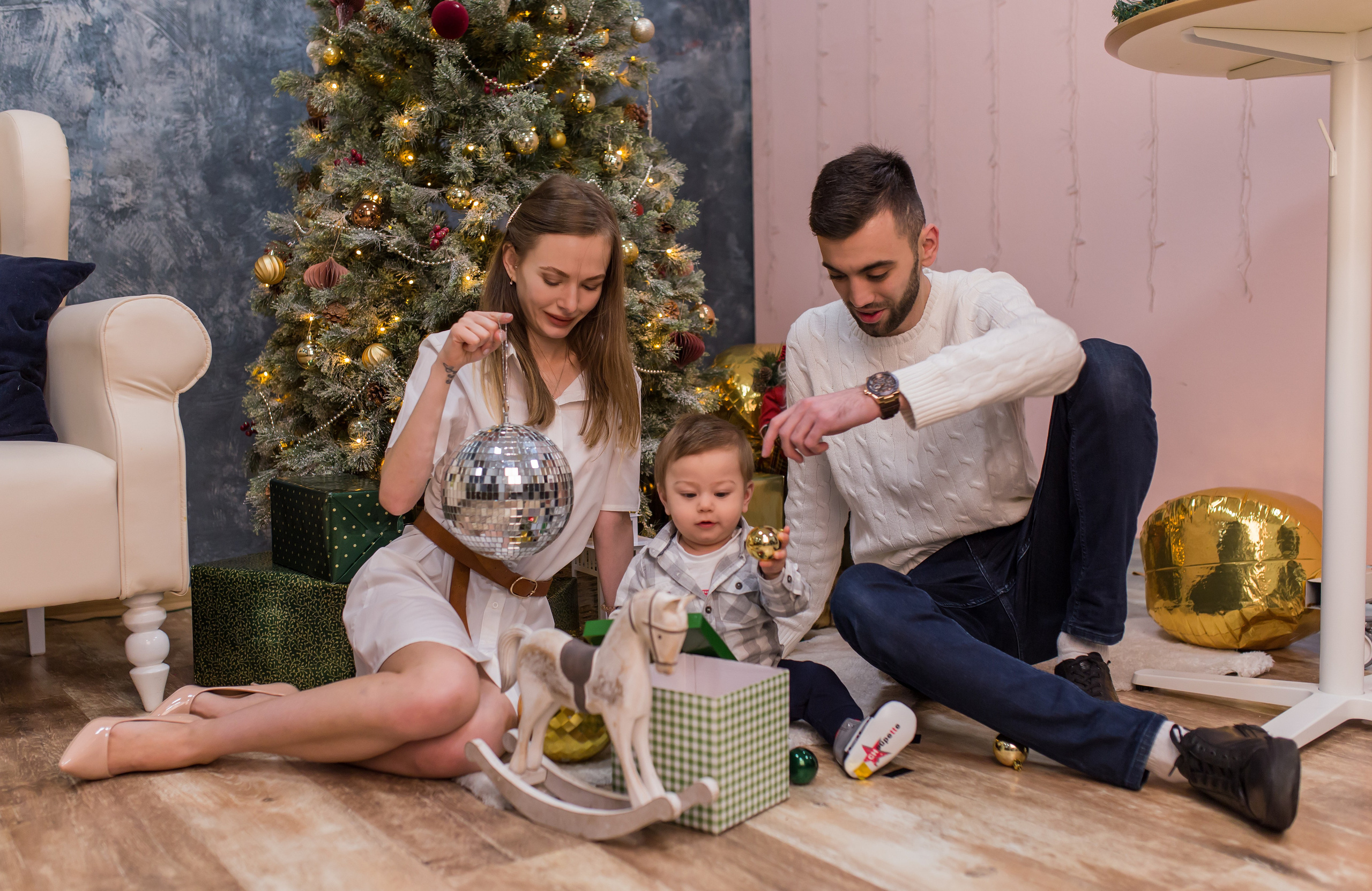 Семейная новогодняя фотосессия в Королеве. Свадебный и семейный фотограф в Калуге Александра Борис