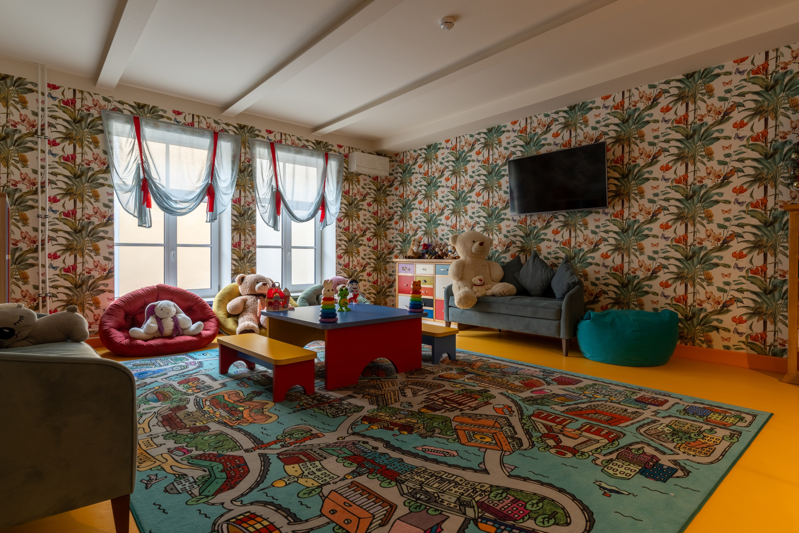Интерьерная фотосъёмка детской игровой комнаты в Санкт-Петербурге